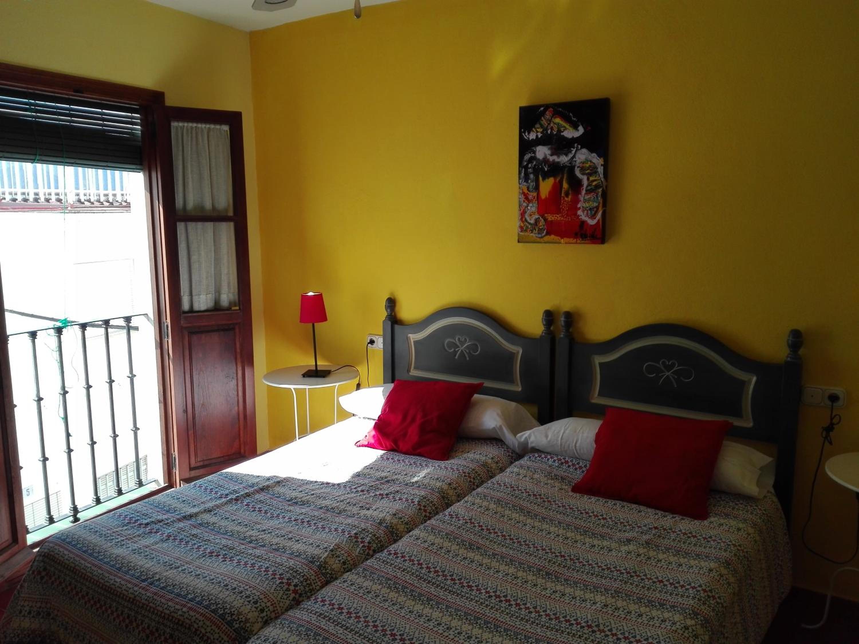 Double or Twin Room - Photo 14