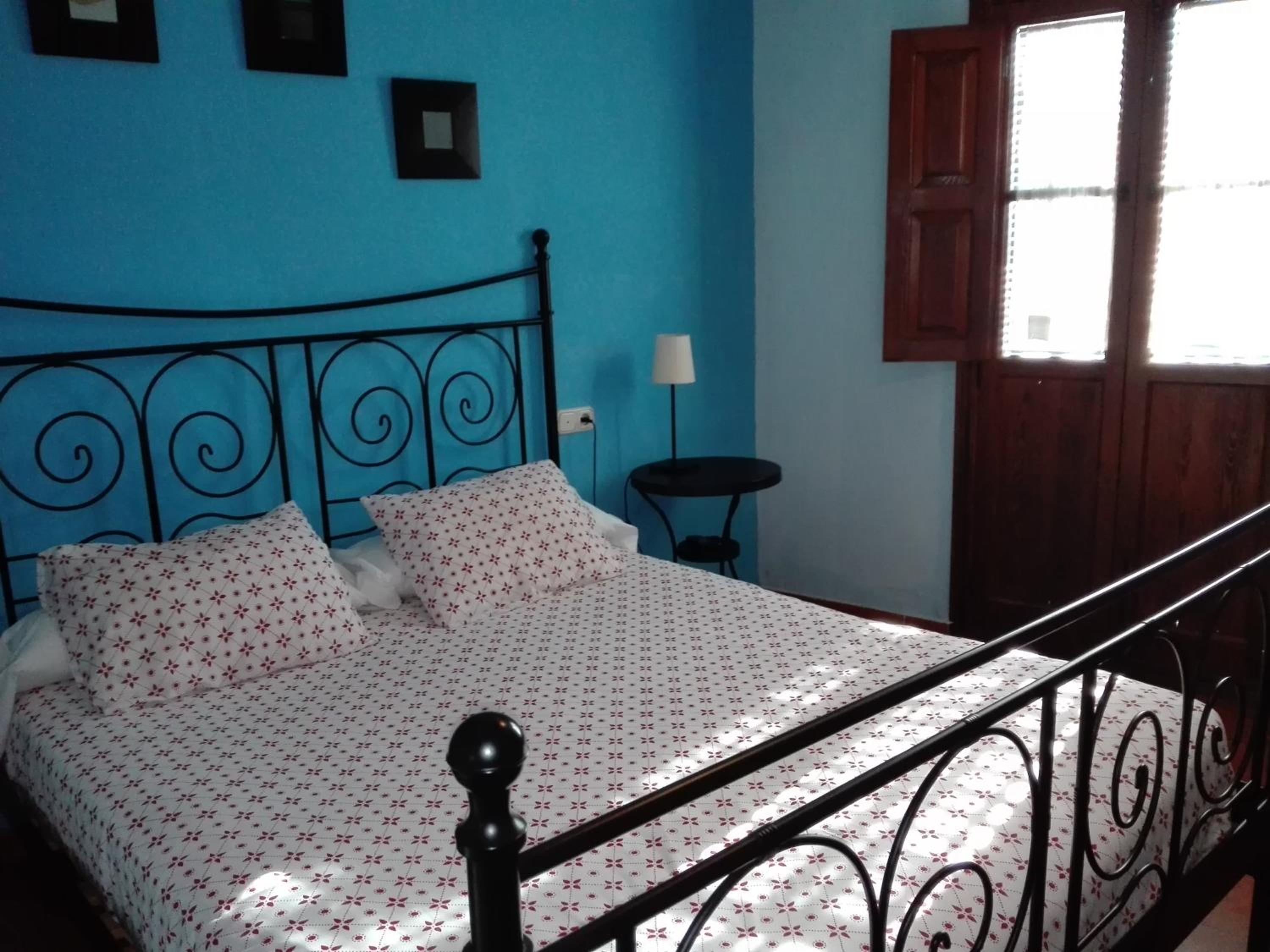 Double or Twin Room - Photo 15