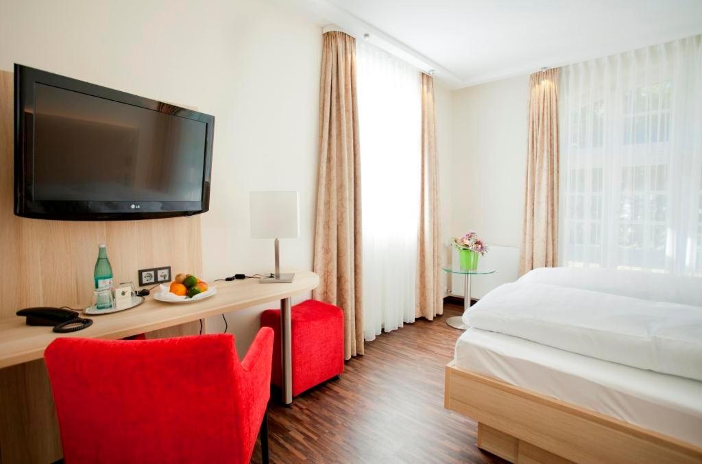 Double Room - Photo 4
