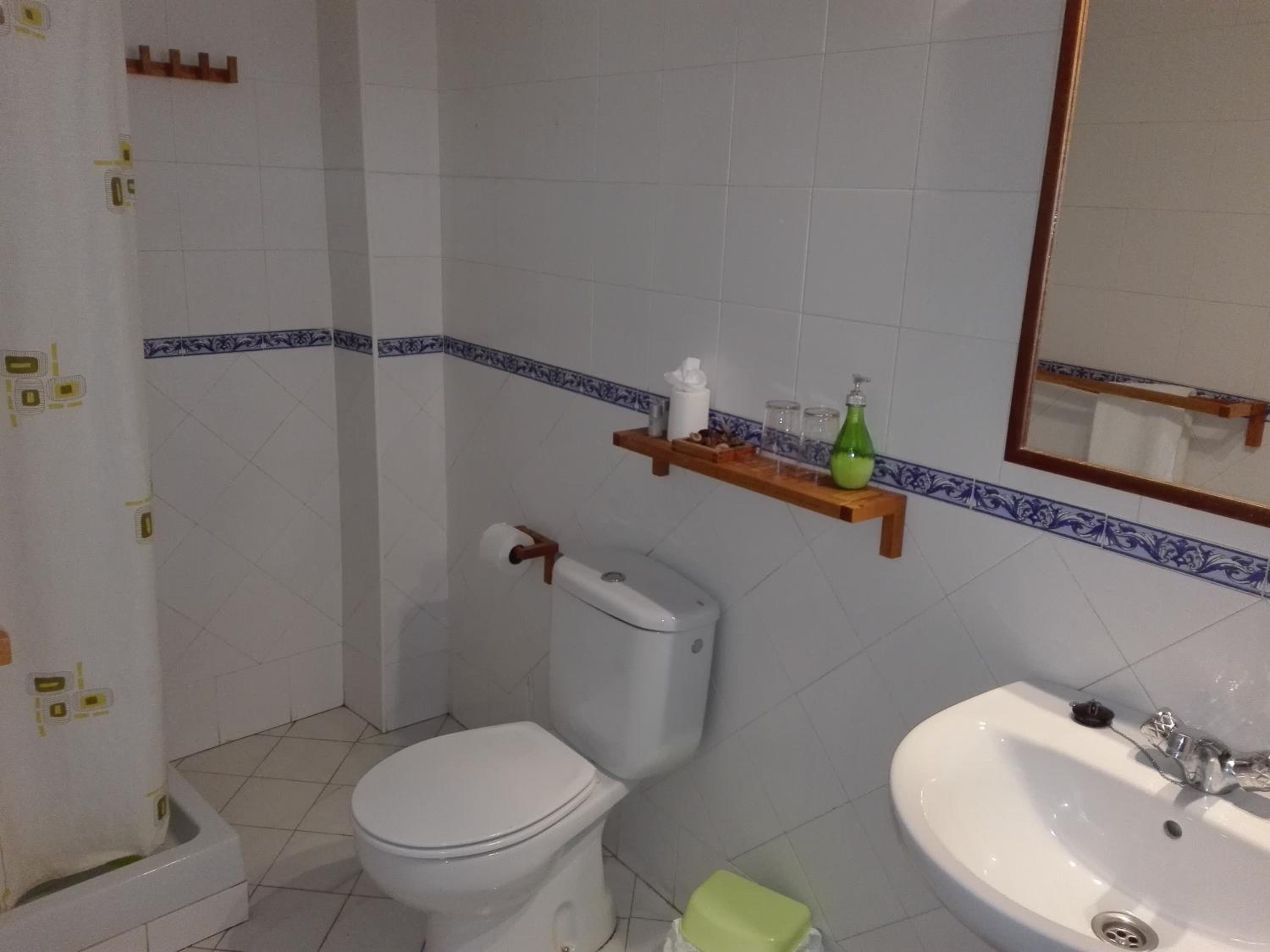 Double or Twin Room - Photo 16