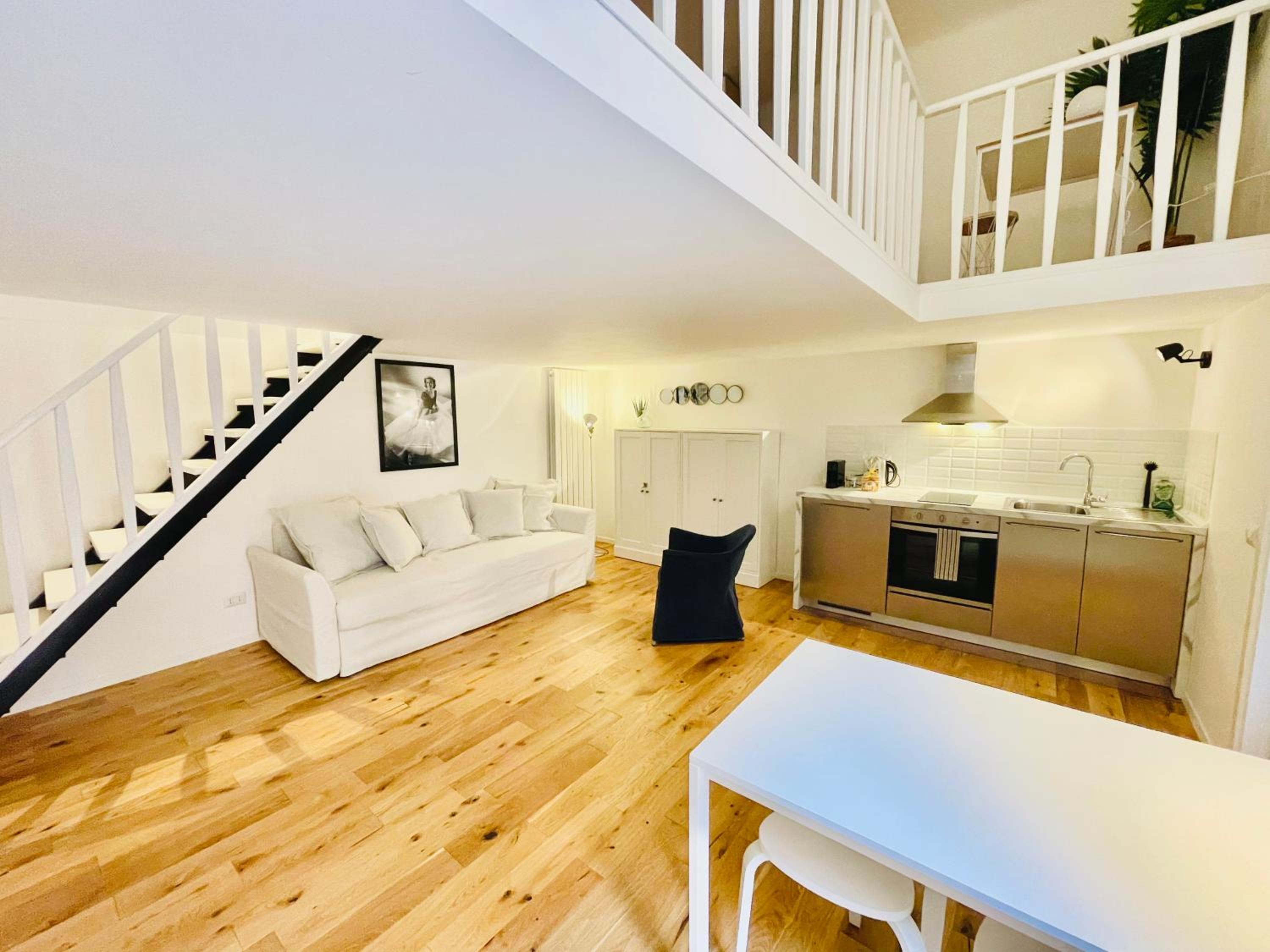 One-Bedroom Apartment