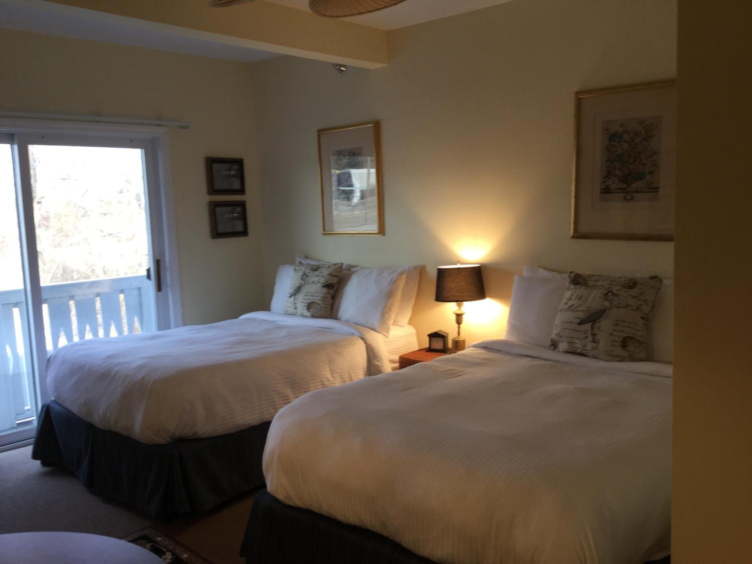 Double Room with Two Double Beds - Photo 1