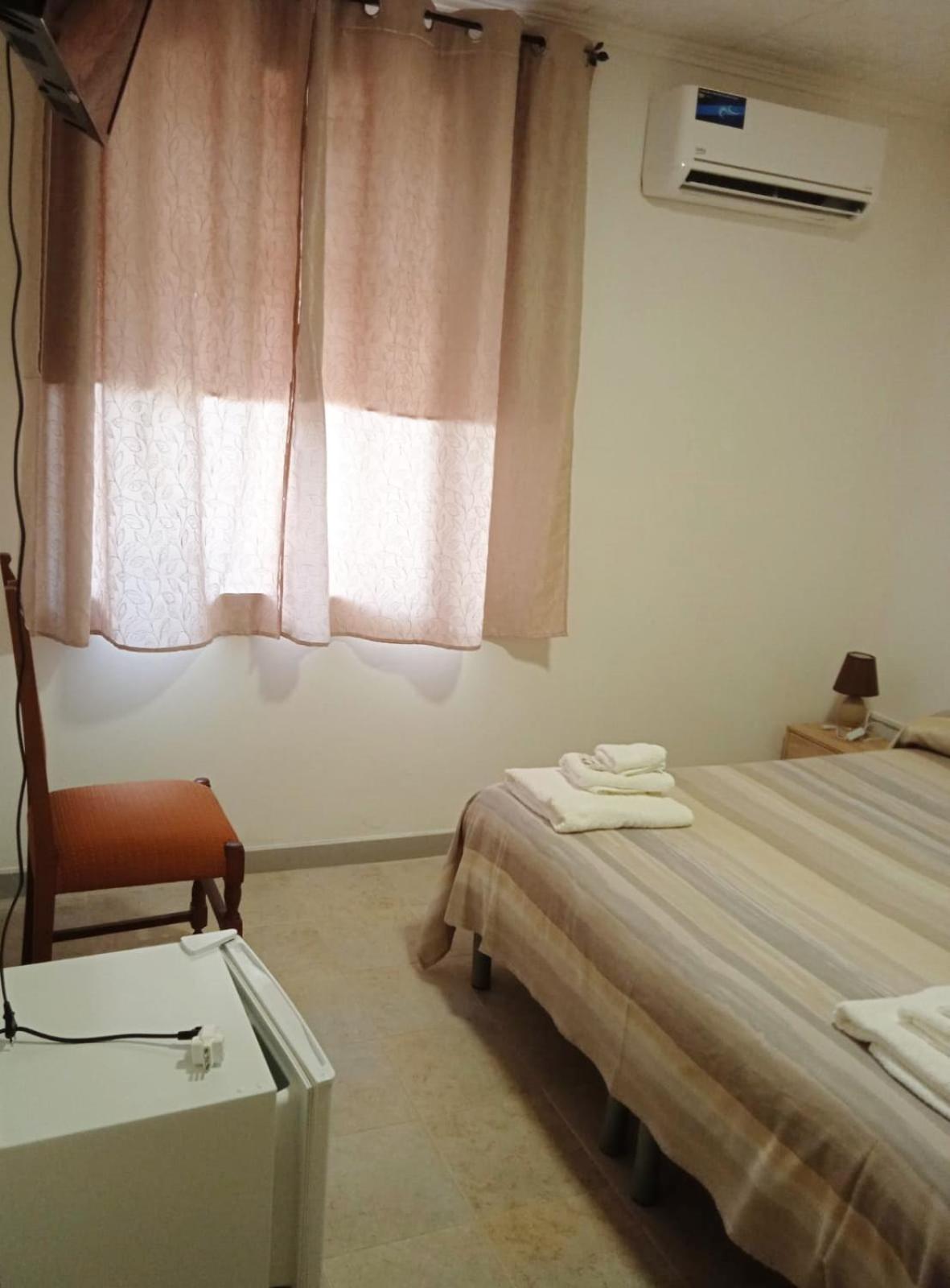 Basic Triple Room photo 1