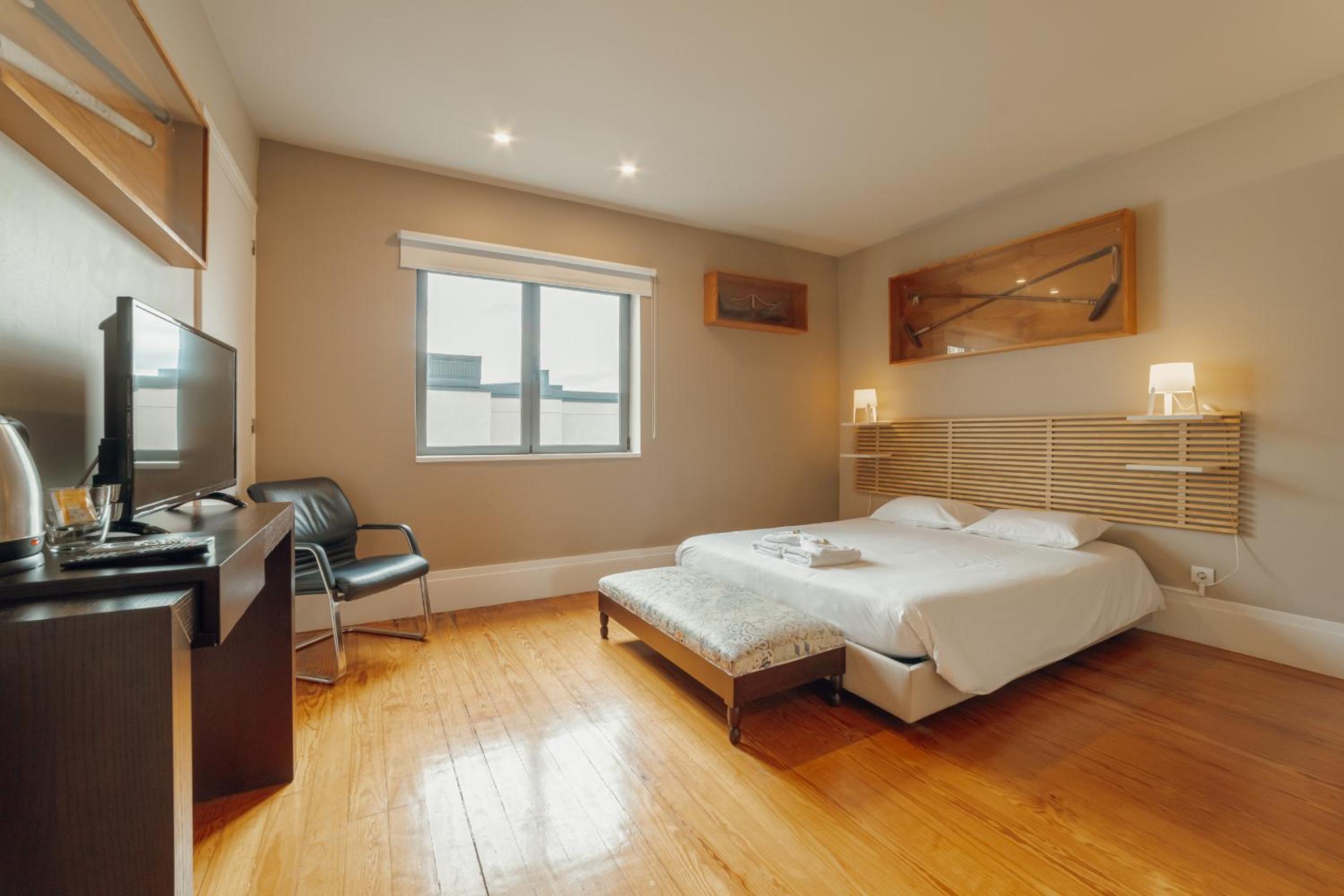 Deluxe Double Room with Shower