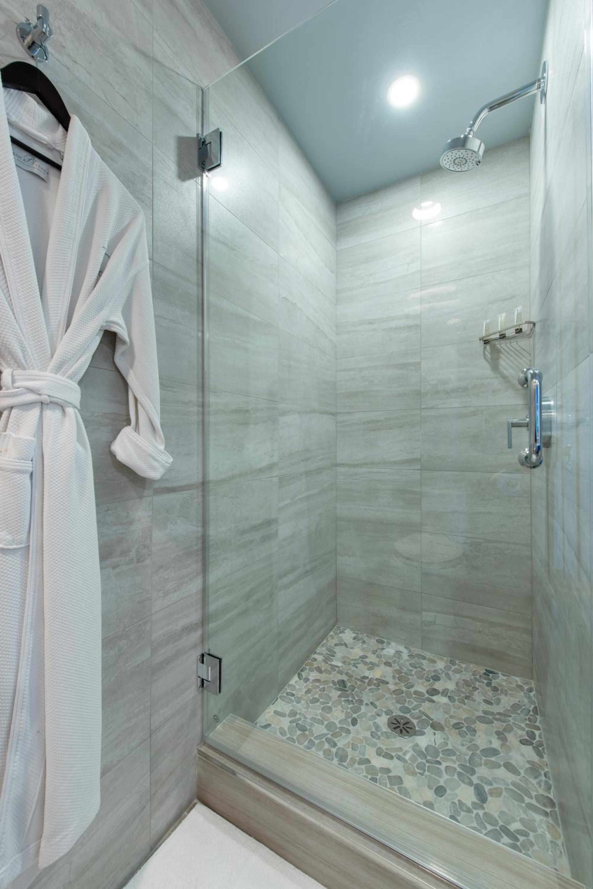 Deluxe Spa West photo 1