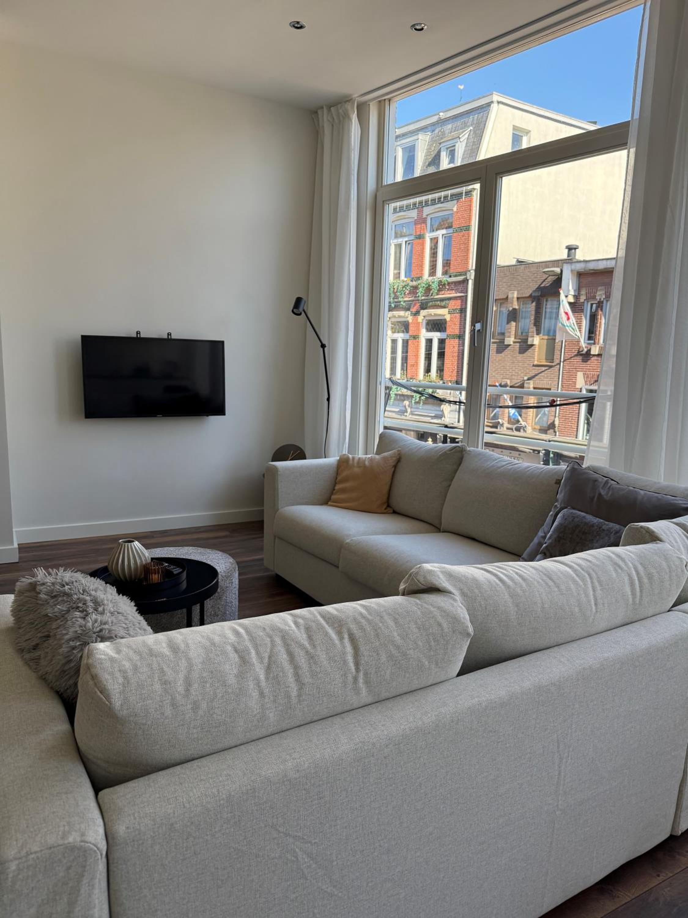 Two-Bedroom Deluxe Apartment with Balcony