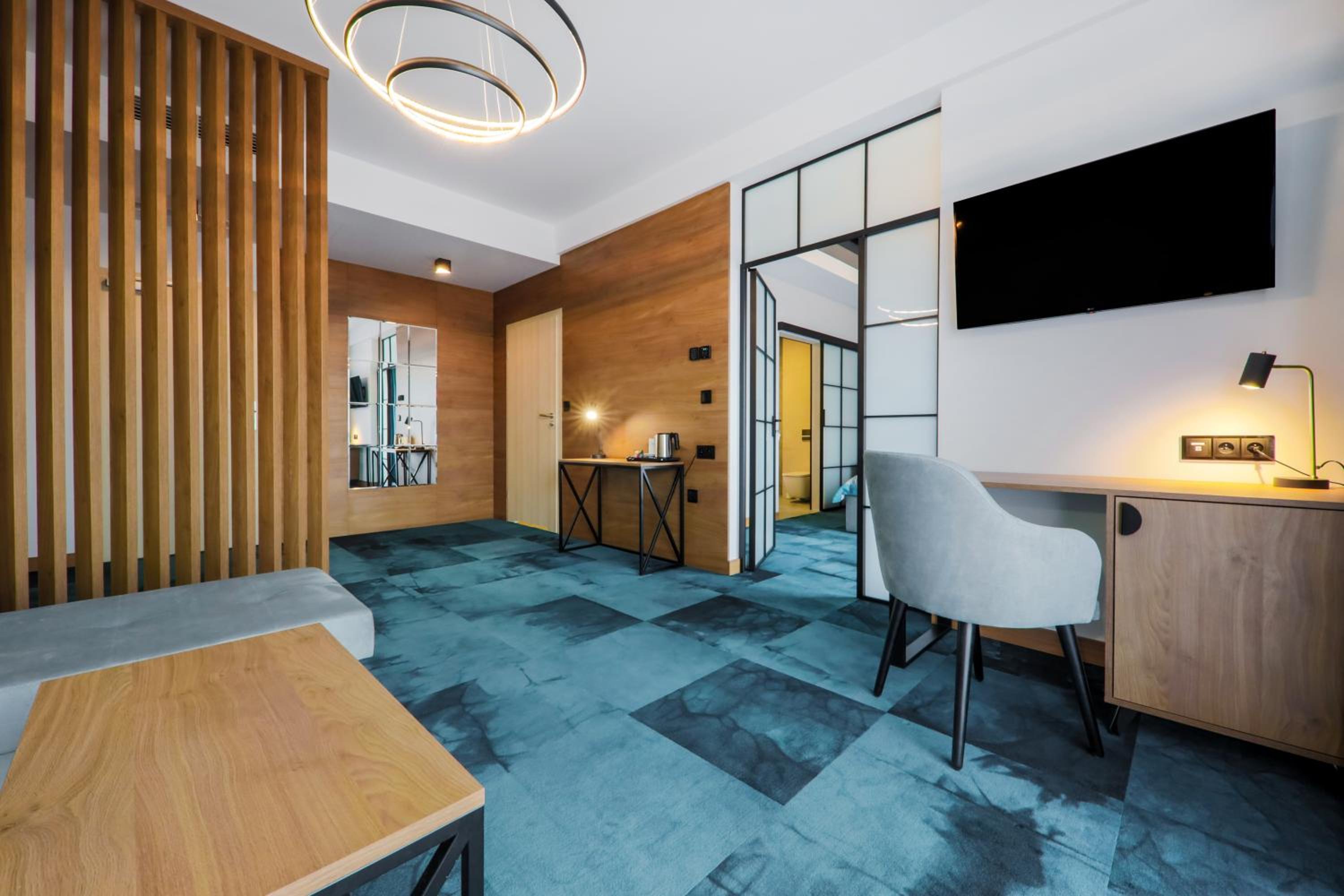 Suite Apartment - Photo 3