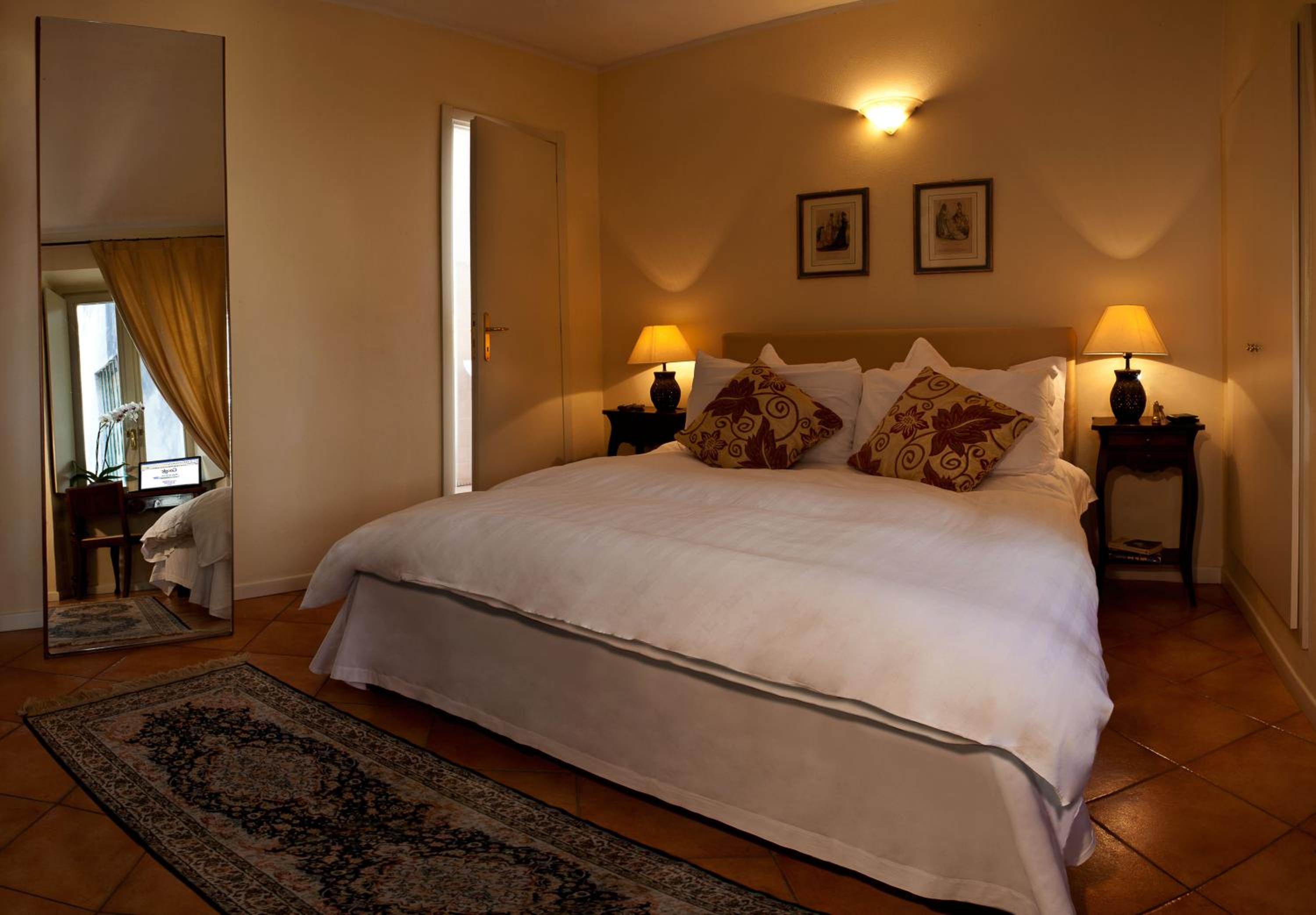 Triple Room - Photo 14