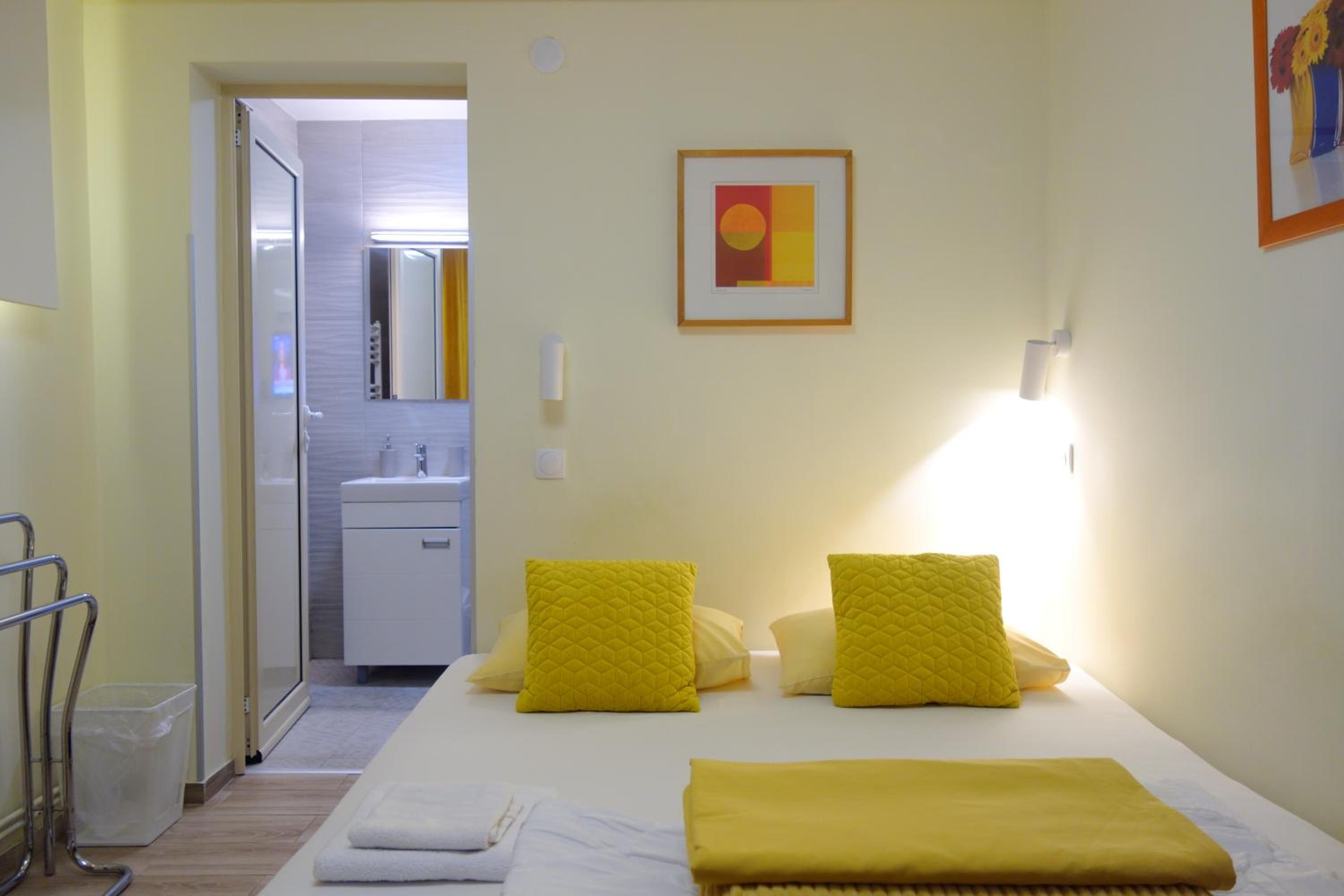Queen Room