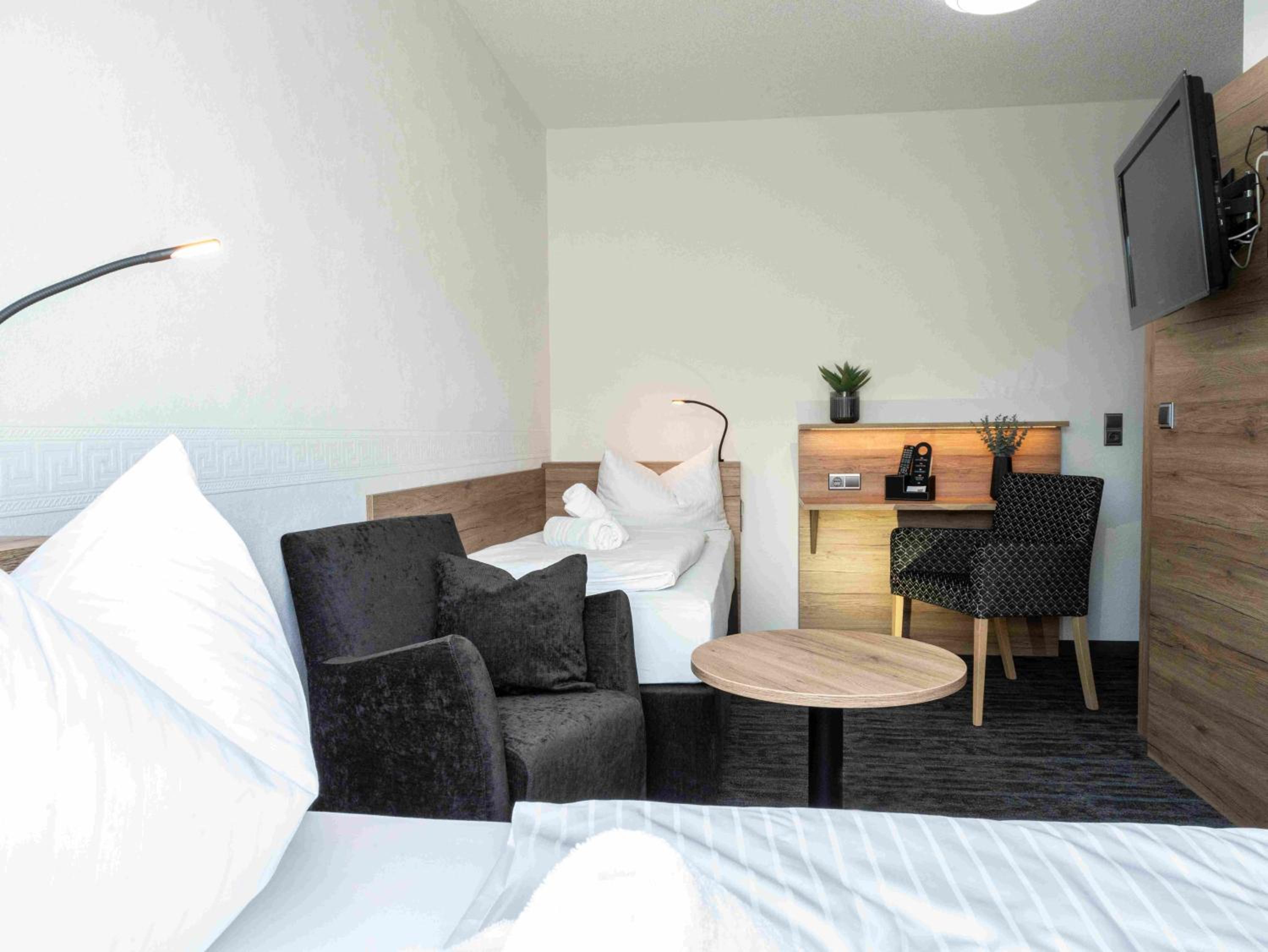 Economy Twin Room