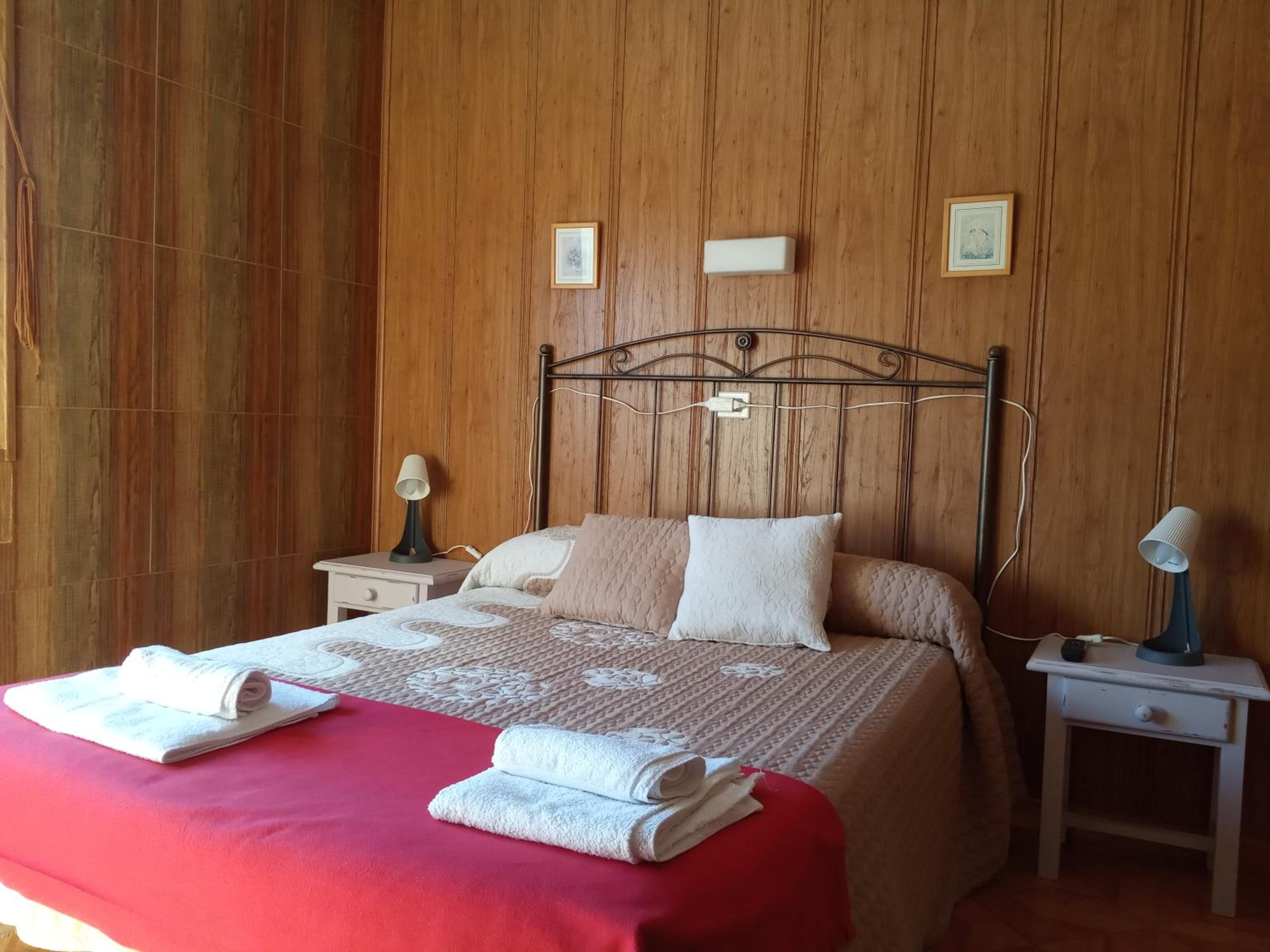 Habitación Estándar con Cama Queen
