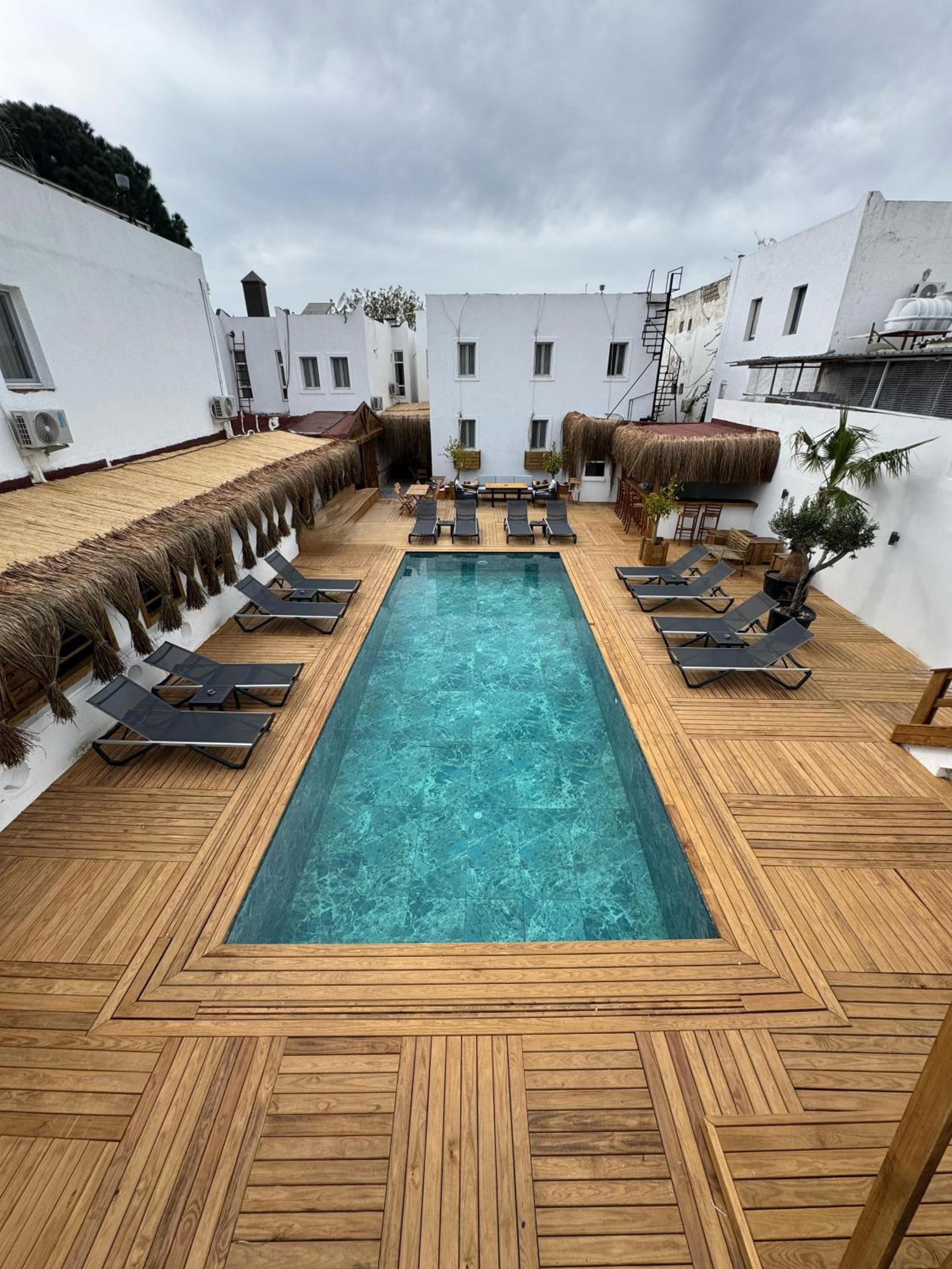 Superior Double or Twin Room with Pool View photo 1