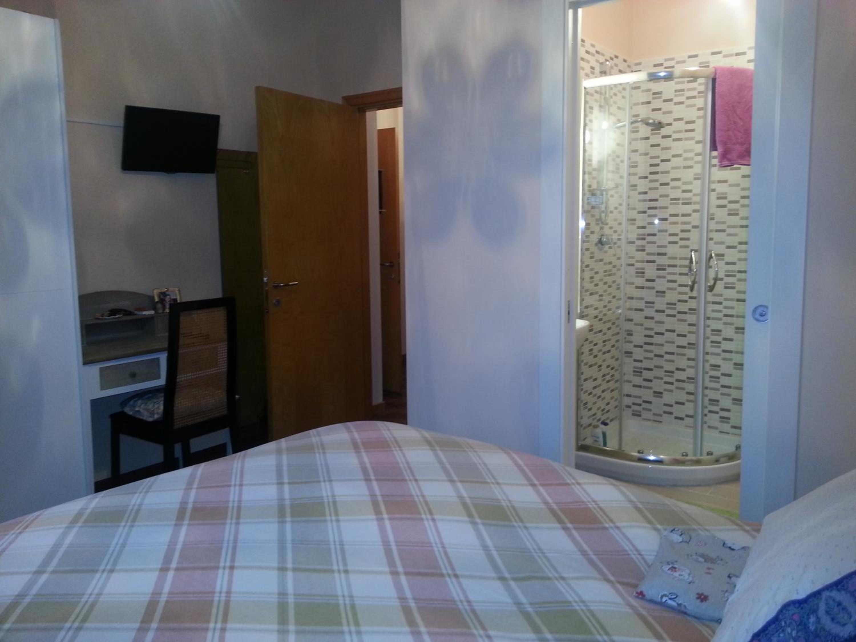 Double Room with Private Bathroom photo 1