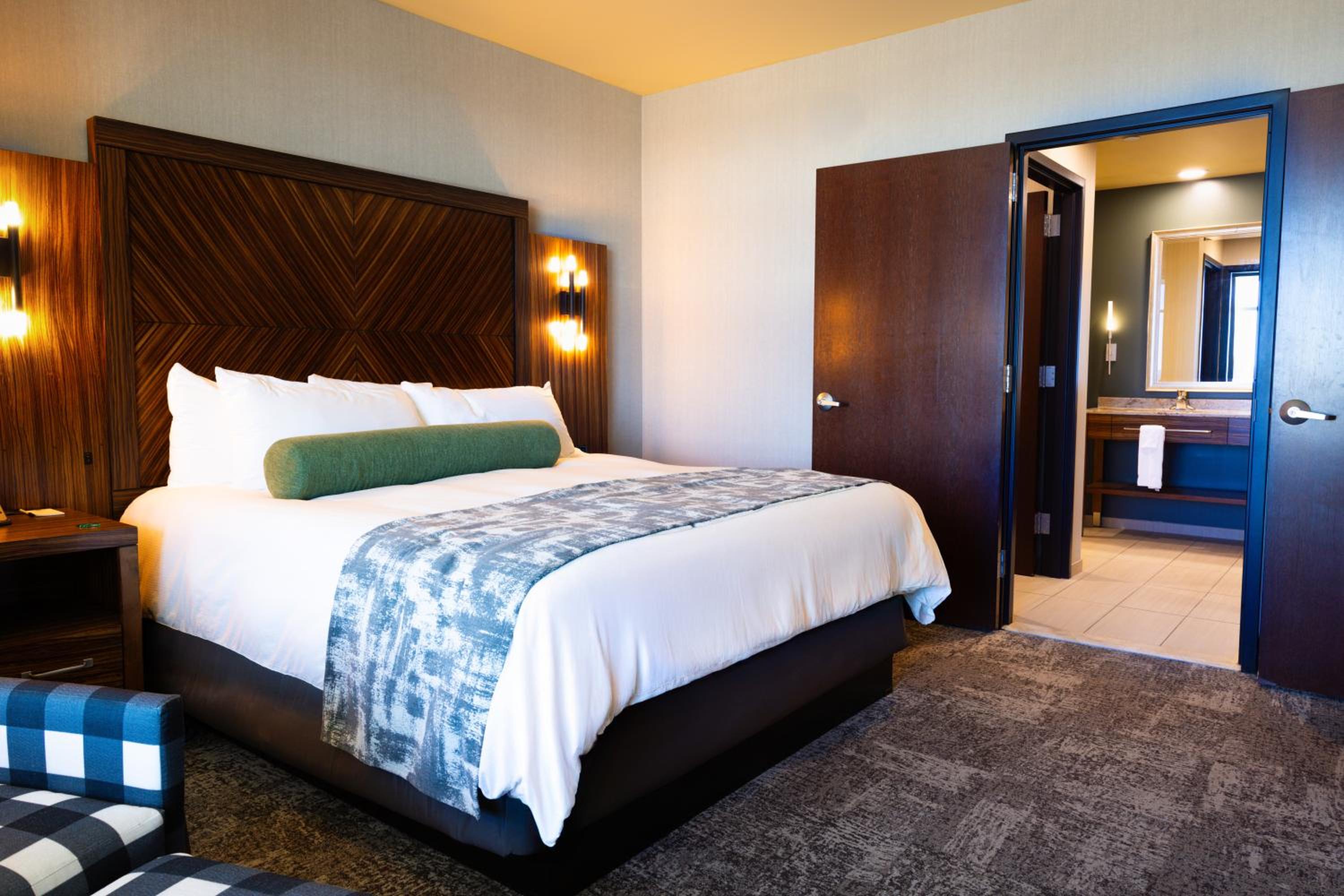 King Suite photo 2