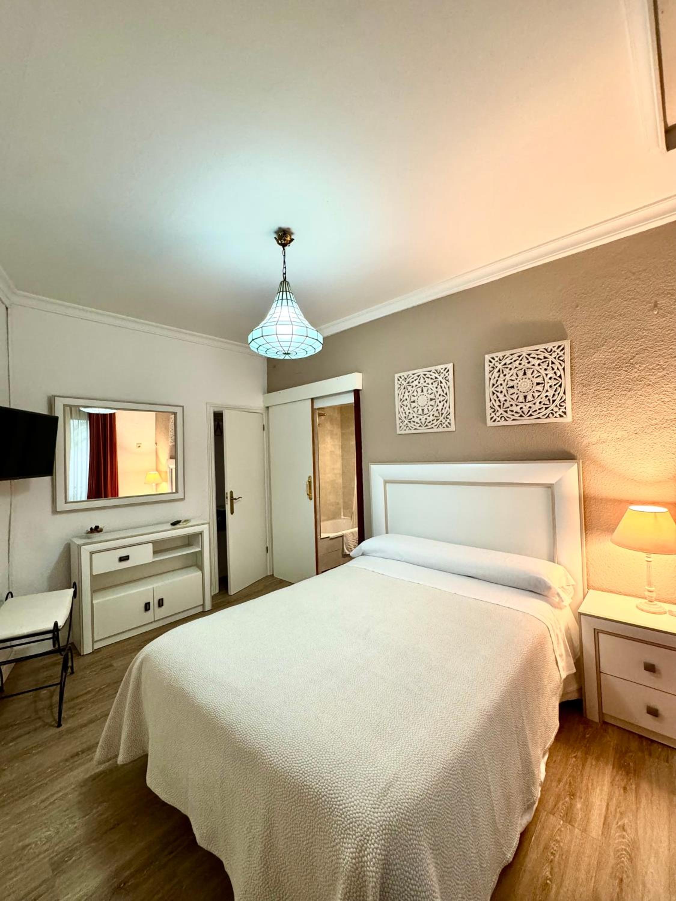 Double or Twin Room with Private Bathroom