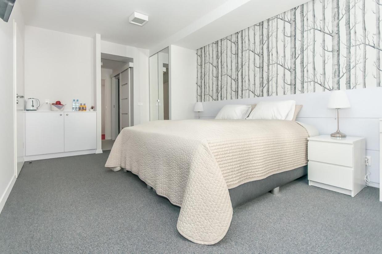 Double or Twin Room - Photo 13