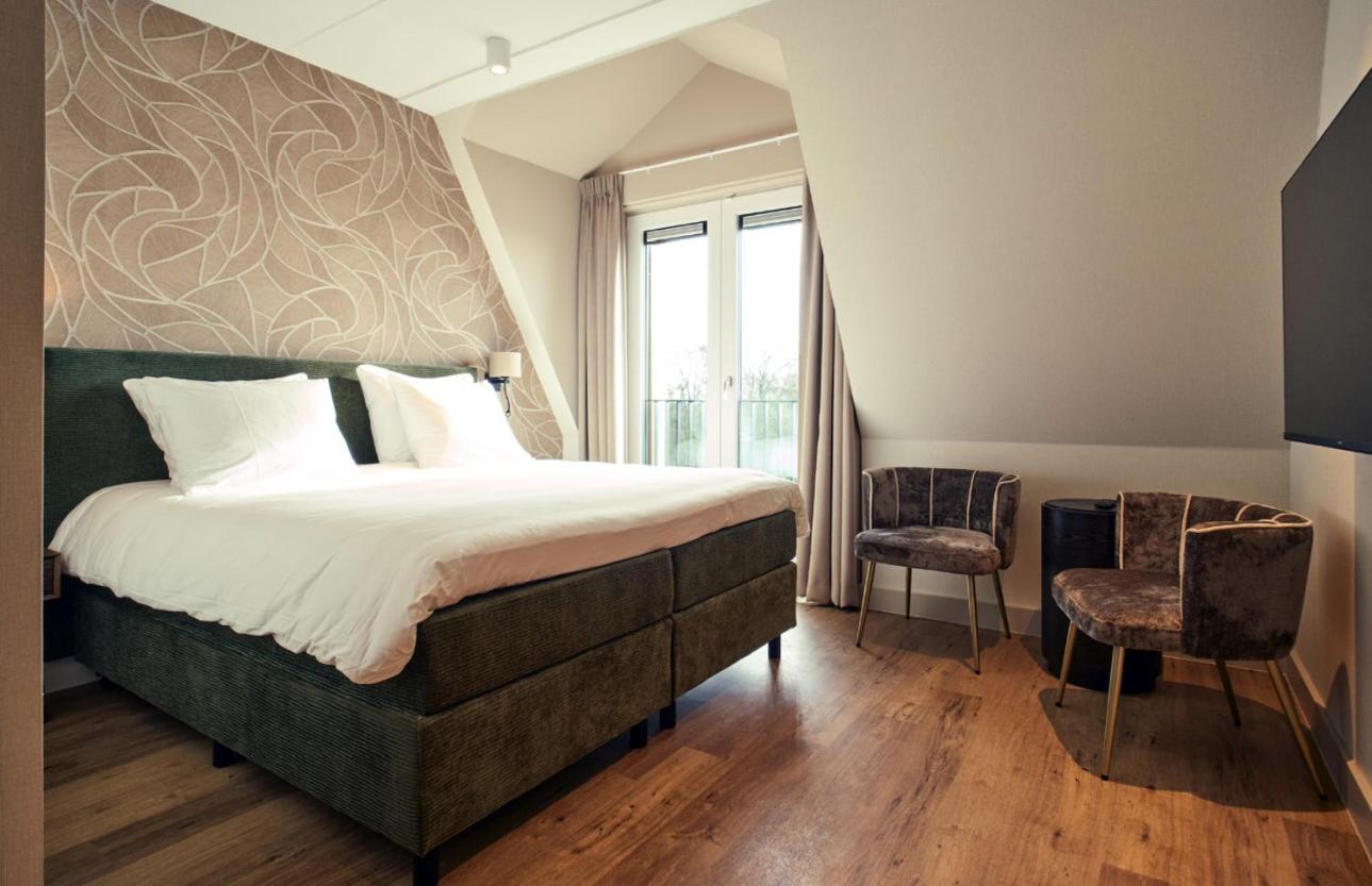 Deluxe Double Room with Shower photo 2