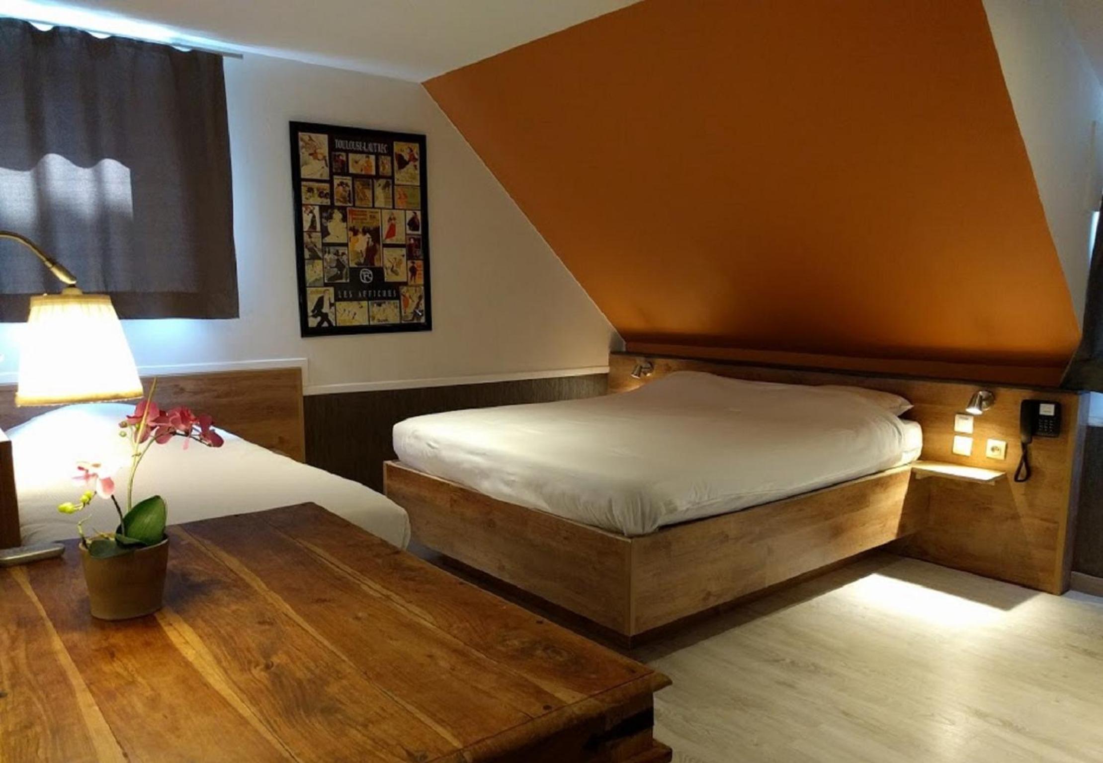Triple Room with View - Photo 5