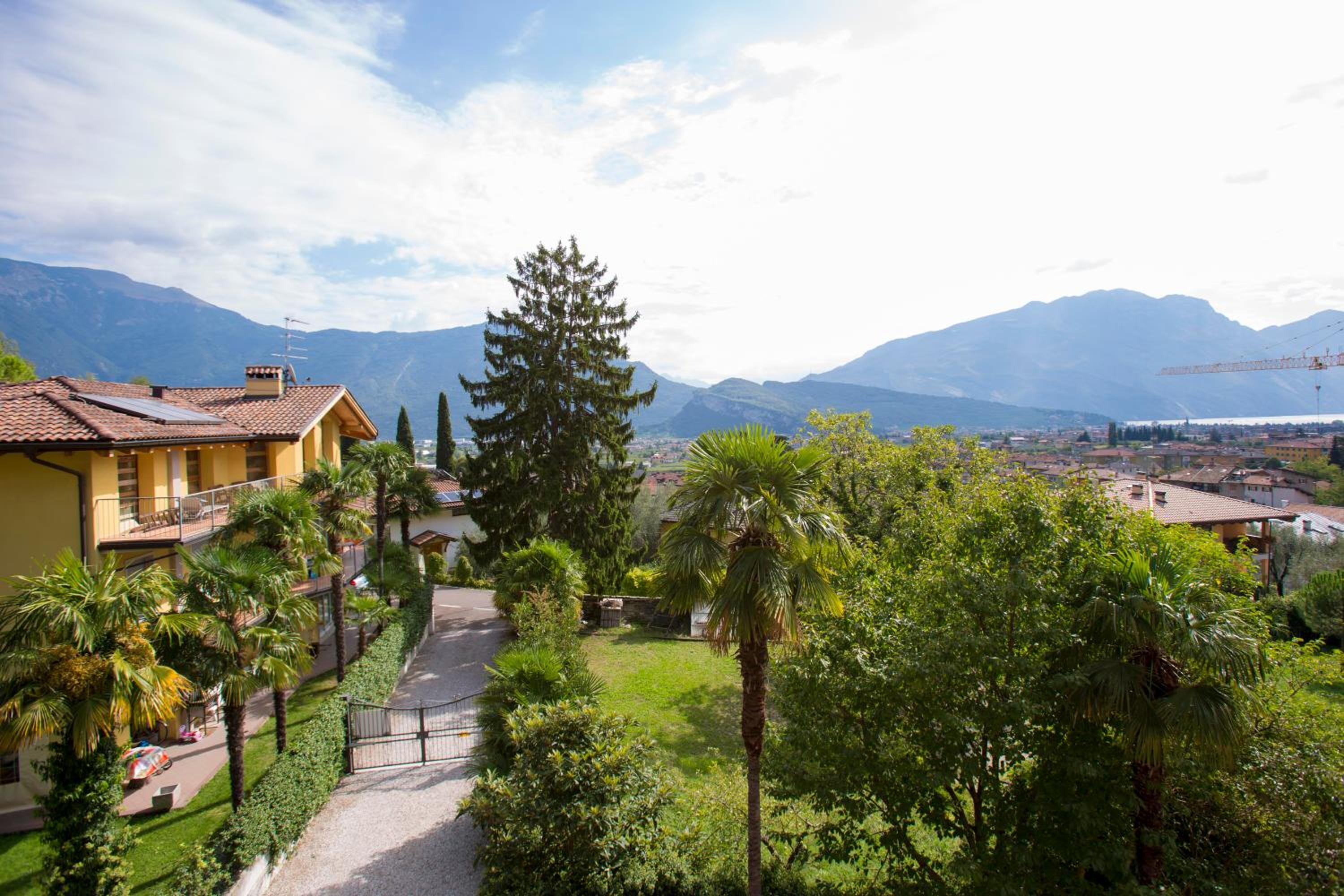Double Room with Mountain View - Photo 4