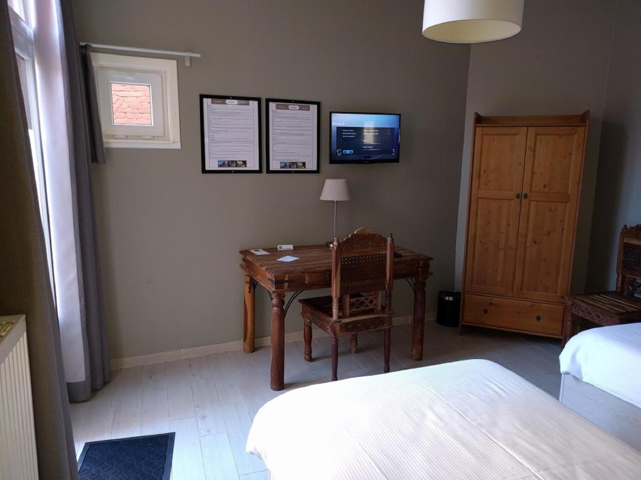 Comfort Twin Room with Courtyard View - Photo 5