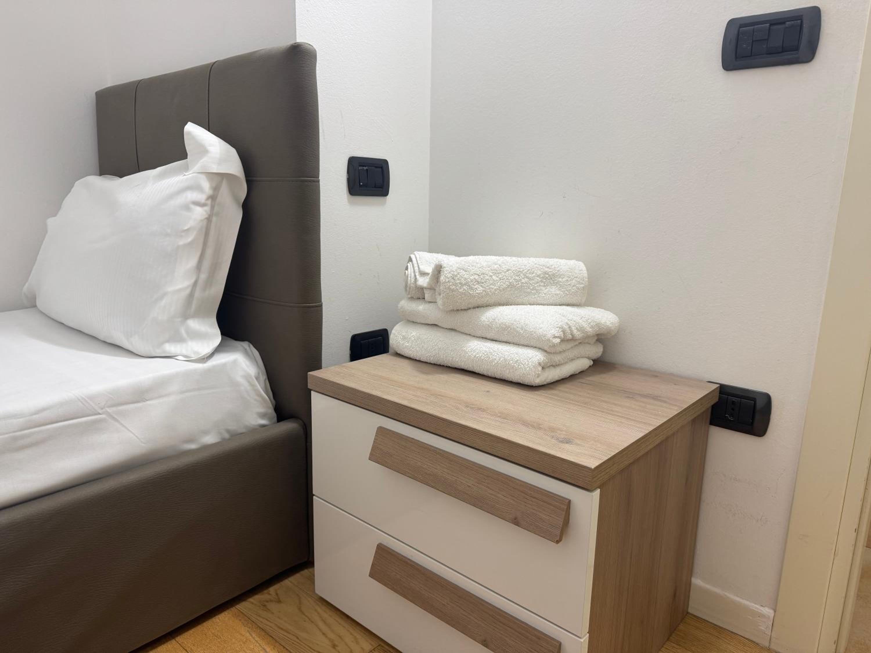 Two-Bedroom Deluxe Apartment with Balcony photo 1