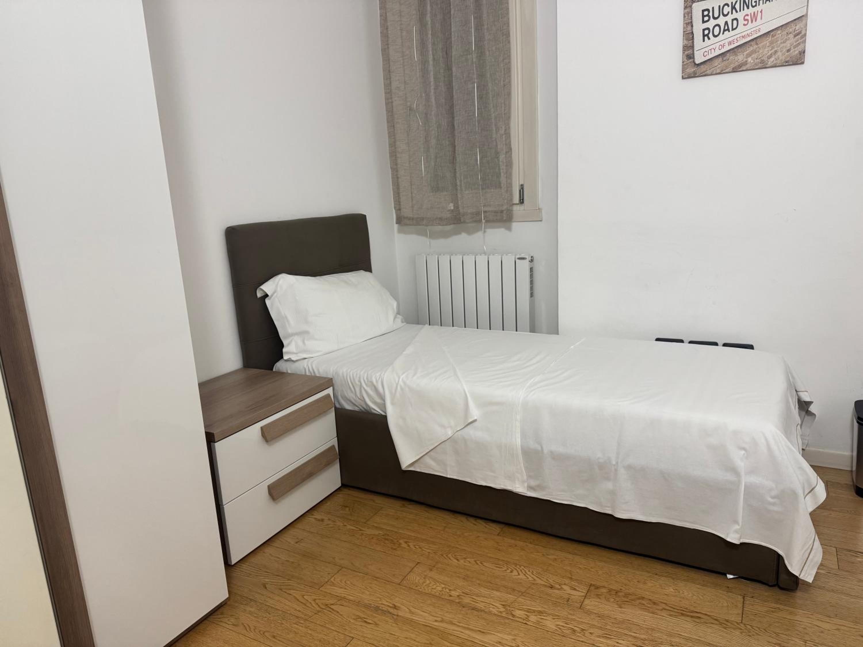 Two-Bedroom Deluxe Apartment with Balcony photo 2