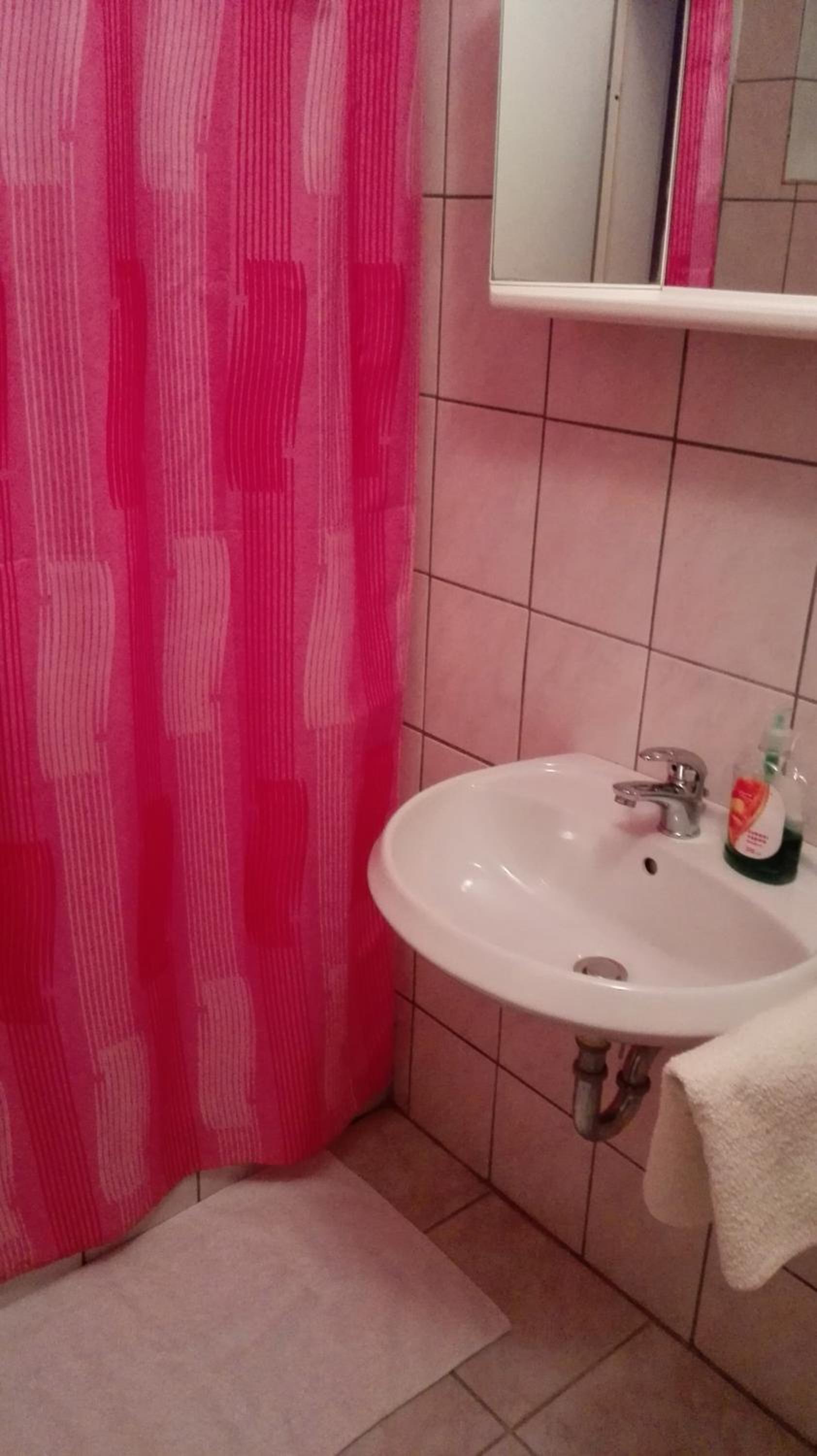 Double Room - Photo 12