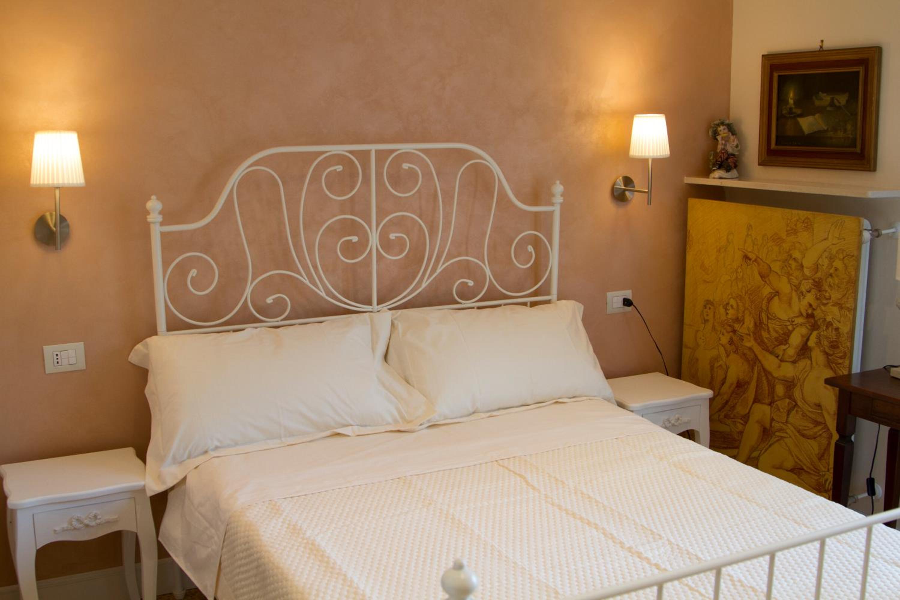 Single Room with Private Bathroom