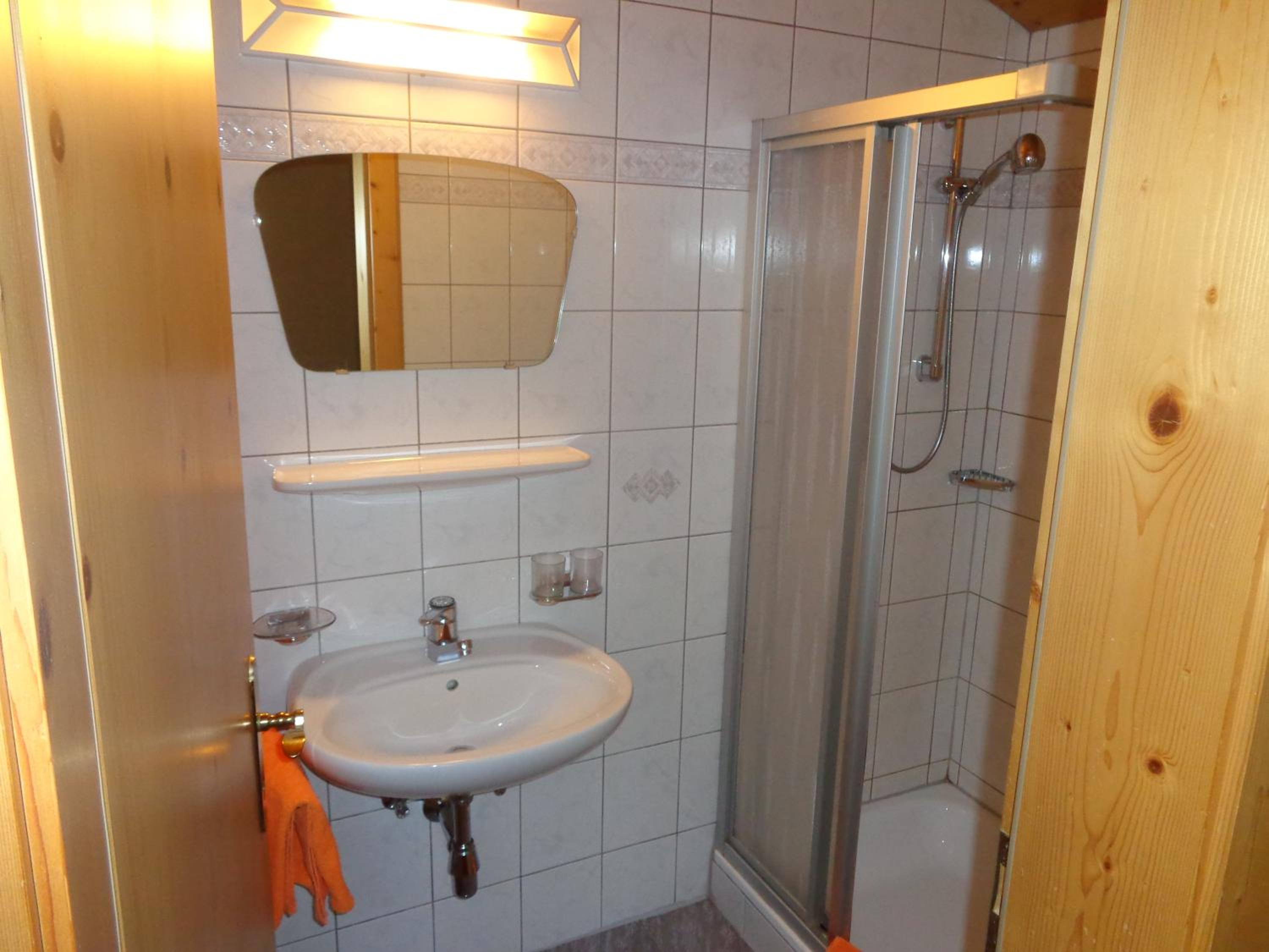 Two-Bedroom Apartment (4 Adults) - Photo 6