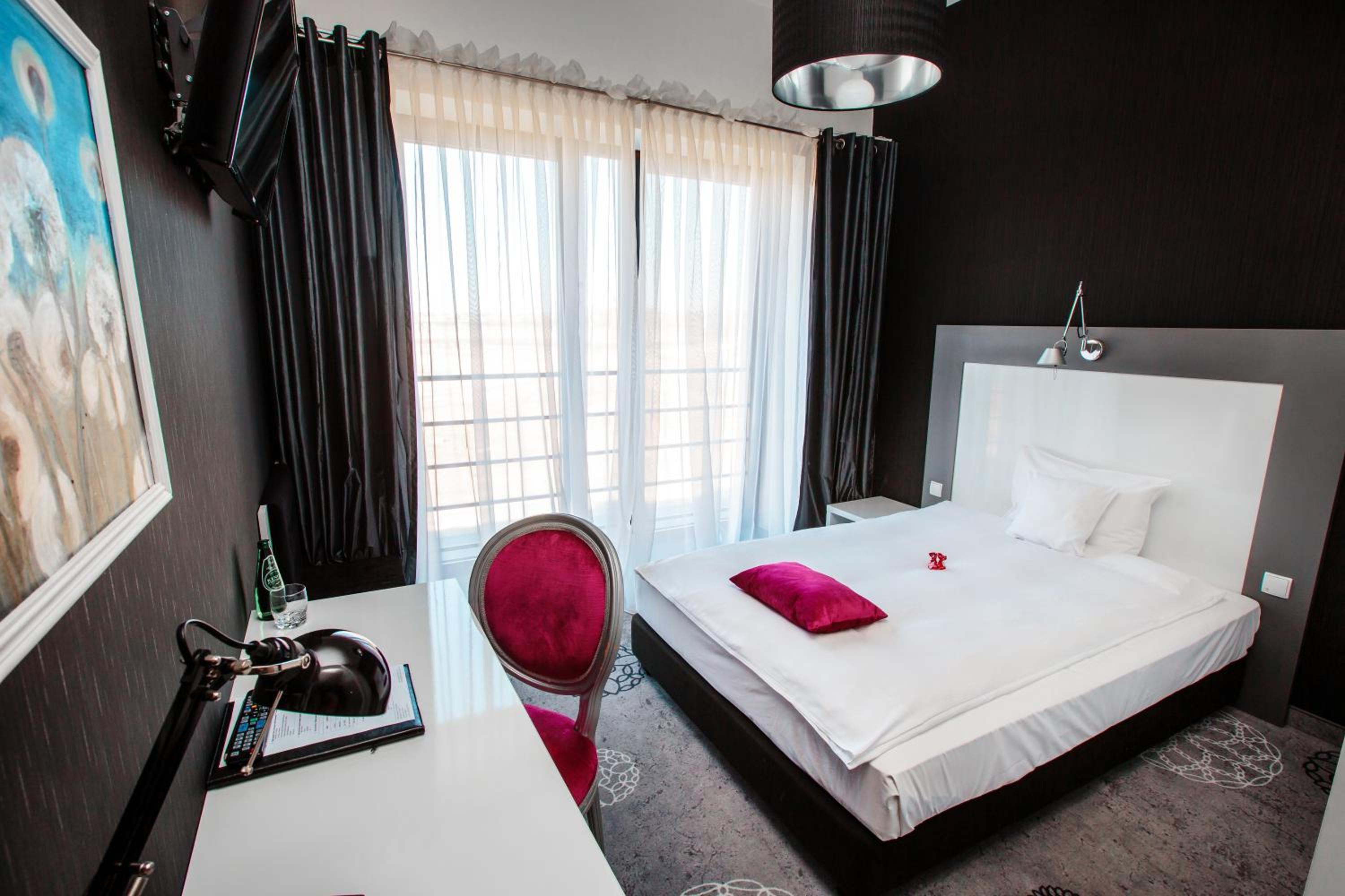 Single Room photo 3