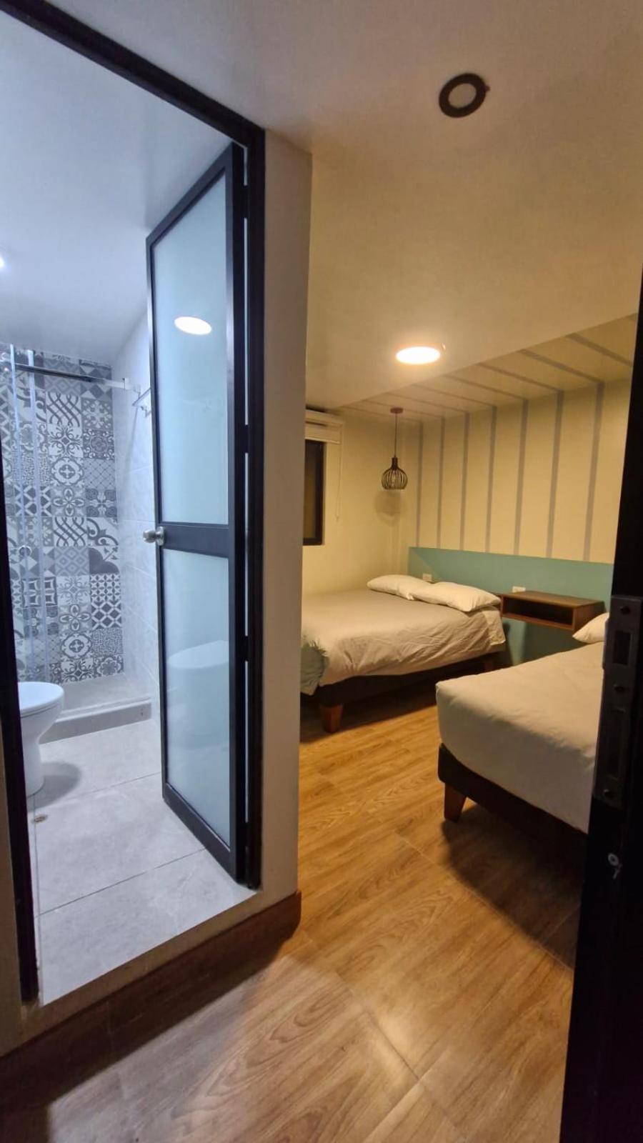 Twin Room with Private Bathroom photo 3