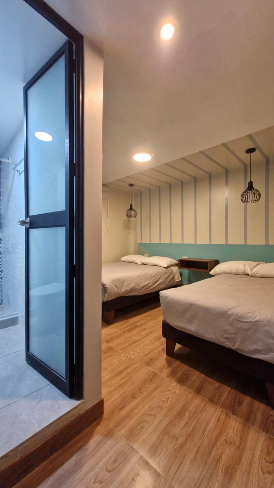 Twin Room with Private Bathroom photo 2