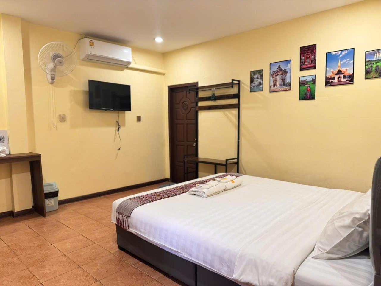 Standard Double Room photo 2