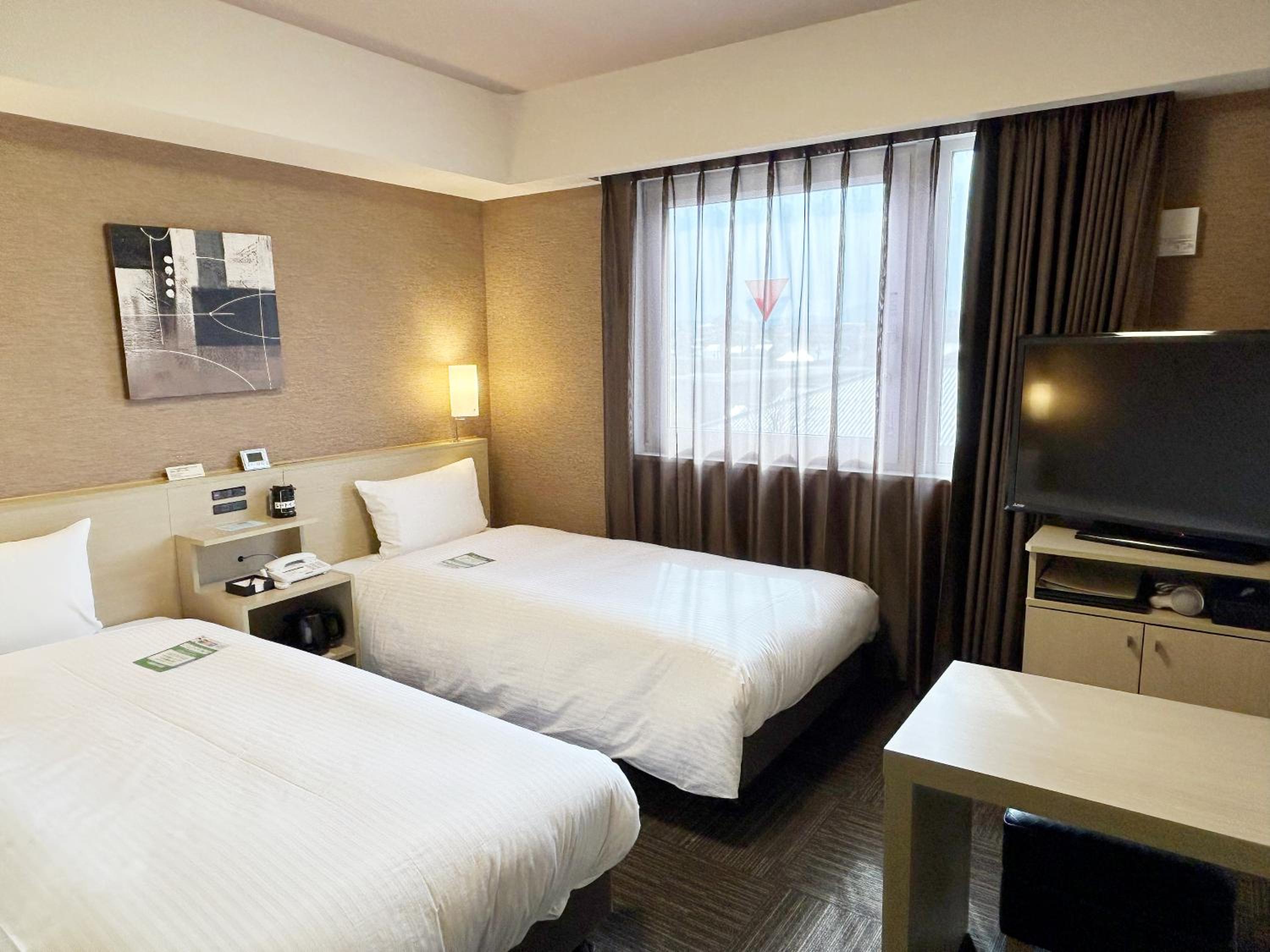 Twin Room - Non-Smoking - With Smoking Area on the Floor
