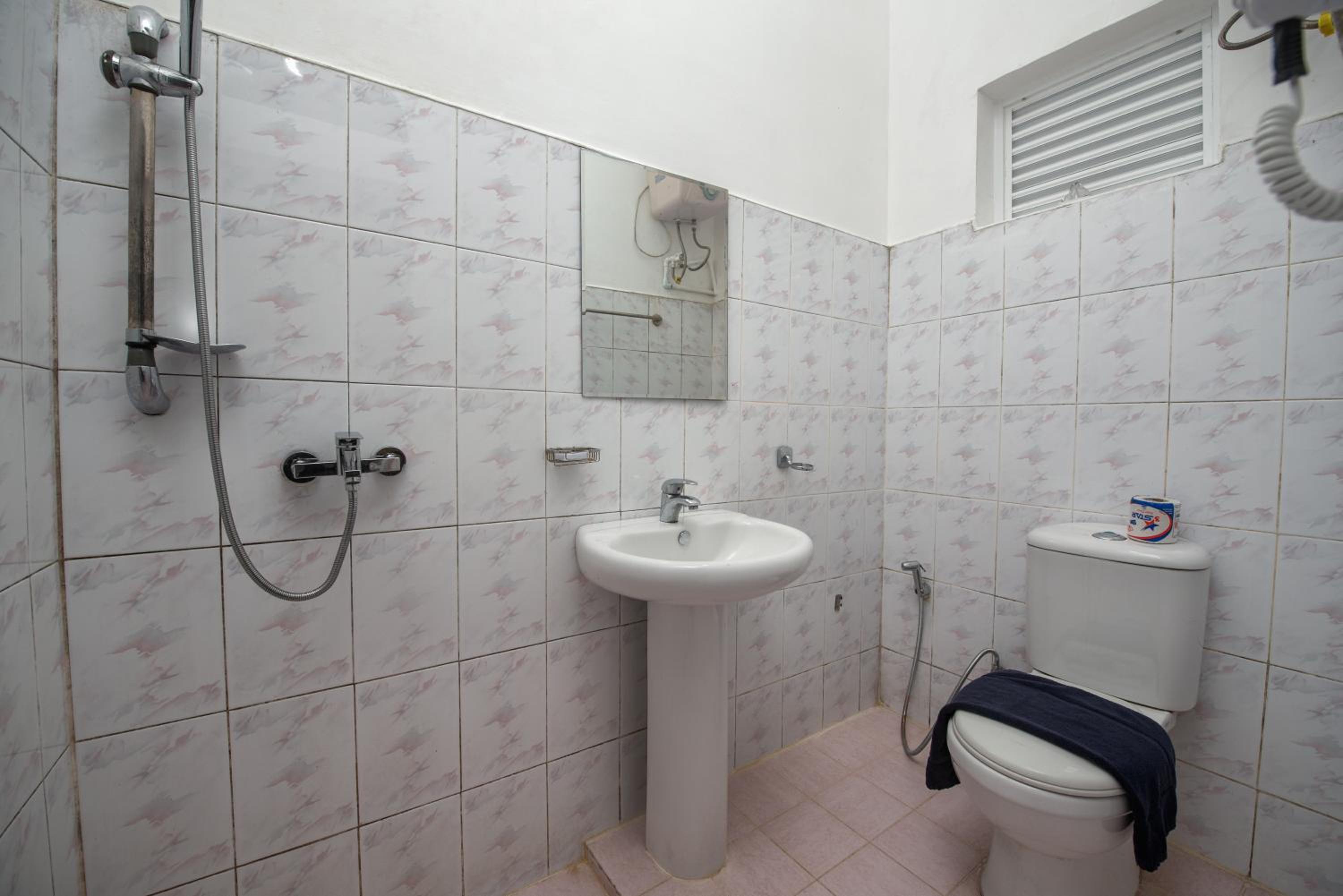 Standard Triple Room - Photo 2