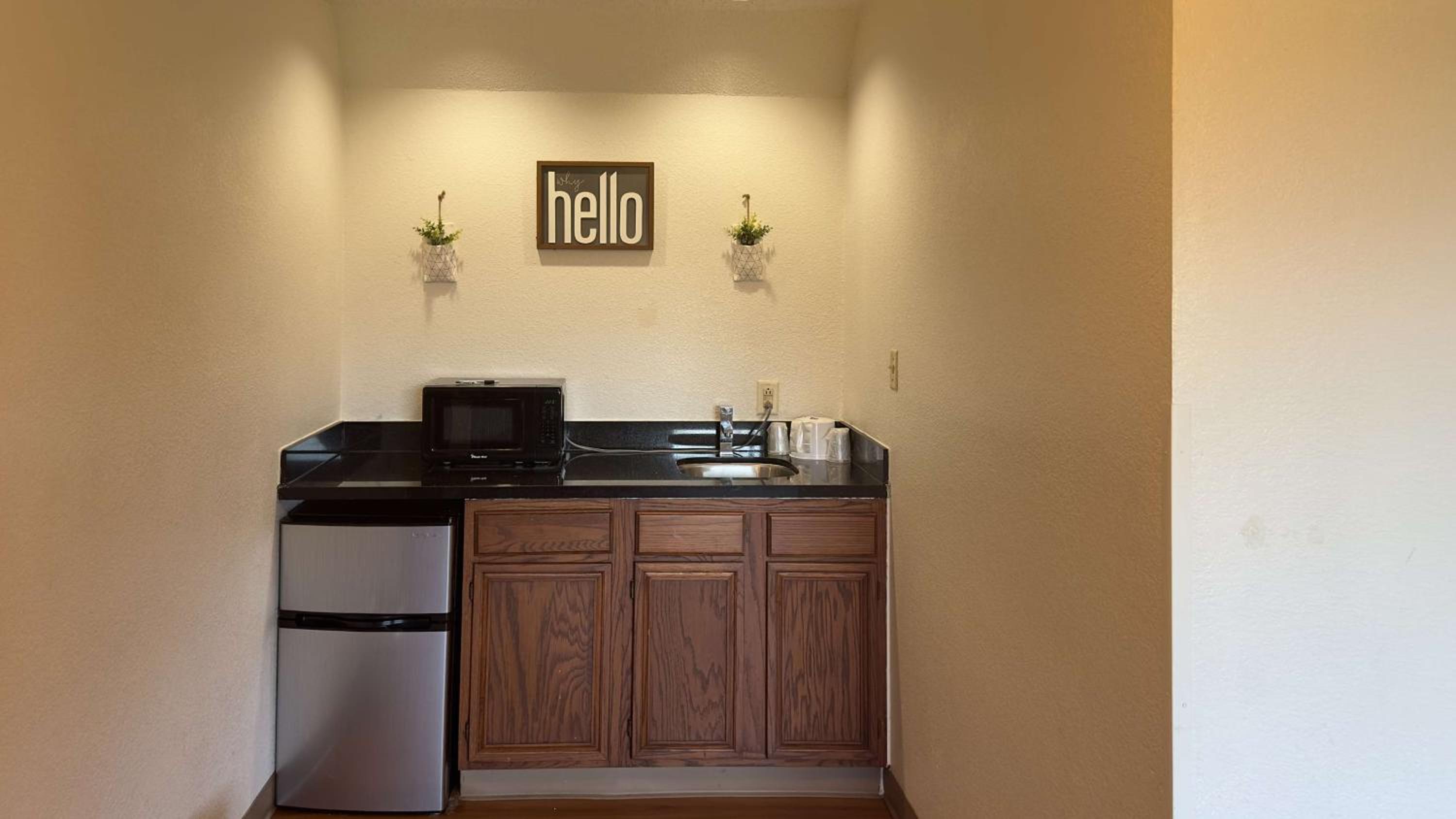 King Room - Disability Access - Non-Smoking