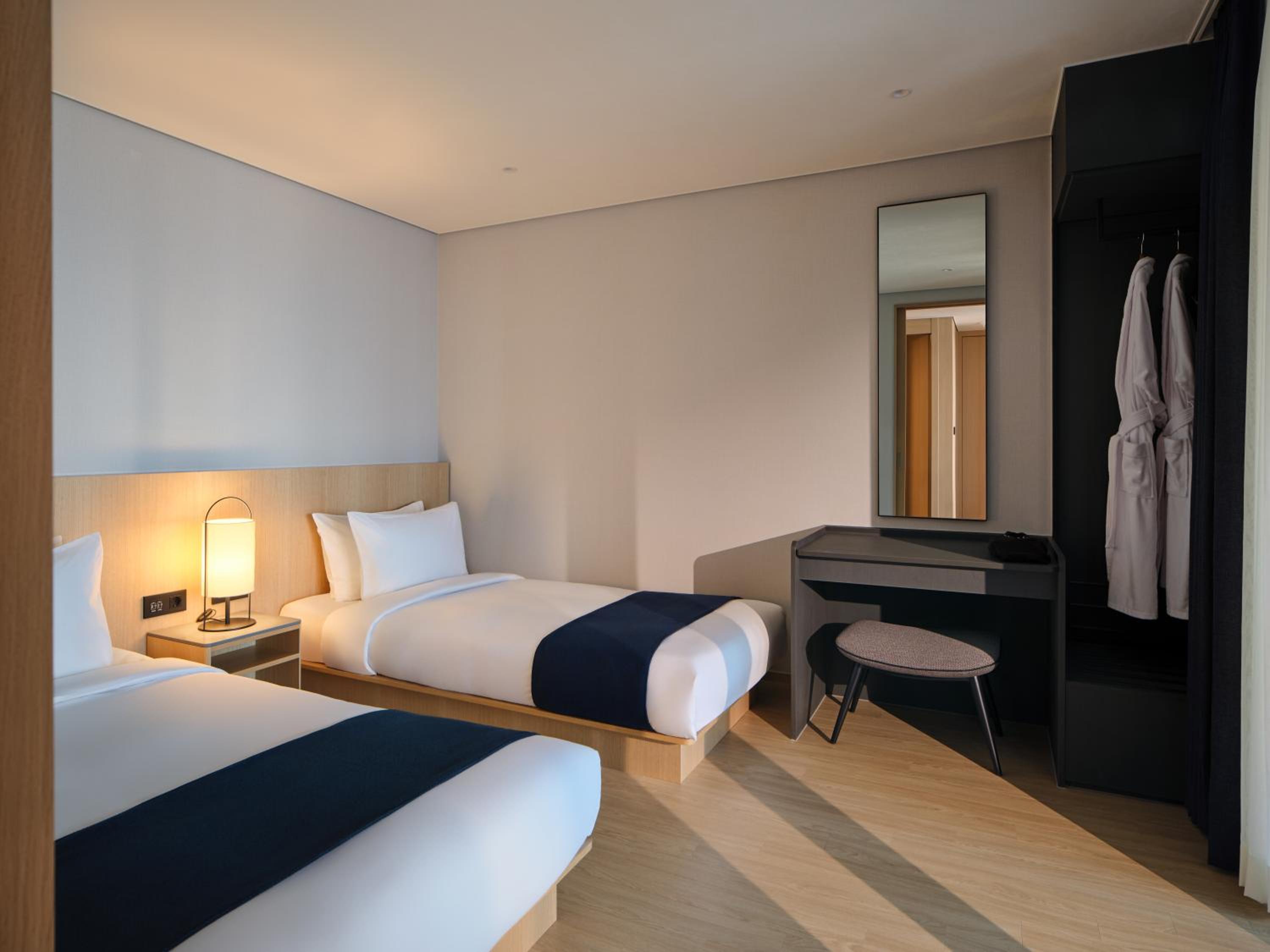 Suite with Sea View - Photo 8
