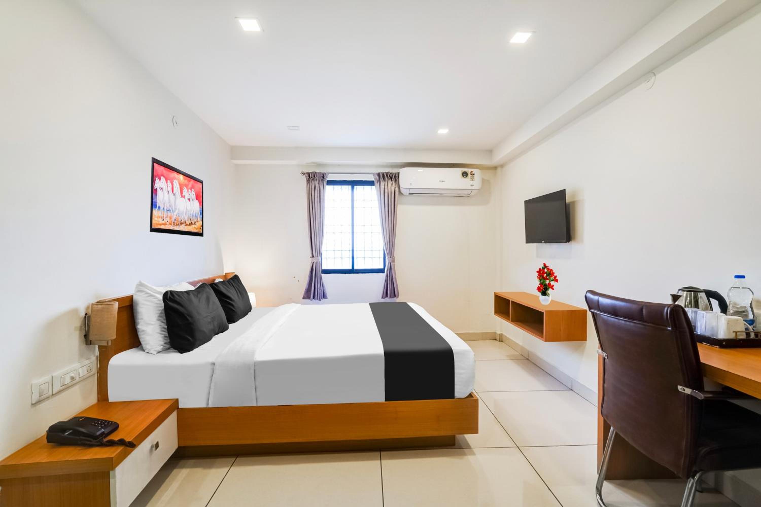 Deluxe Double Room photo 3