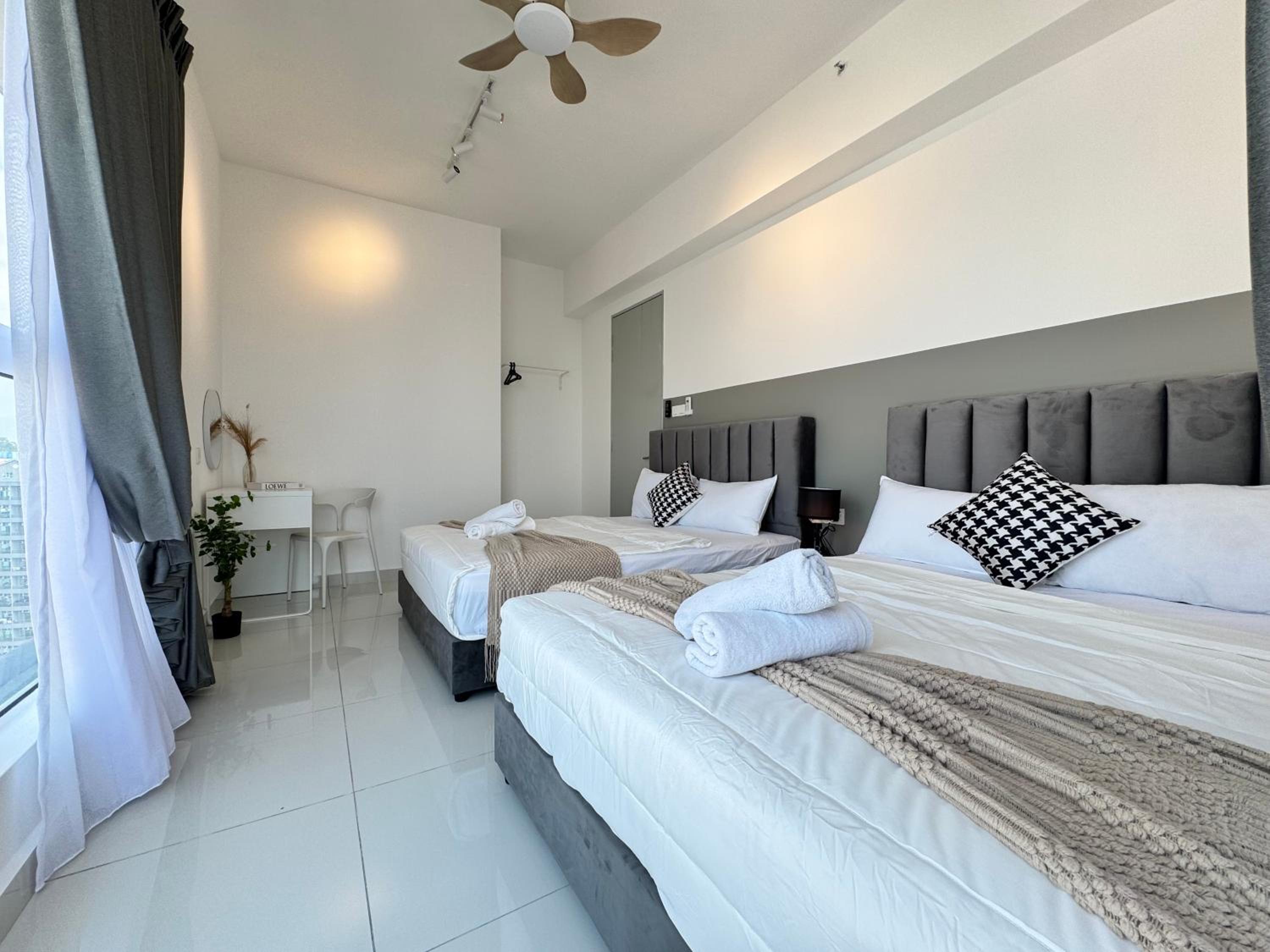 Three-Bedroom Deluxe Apartment