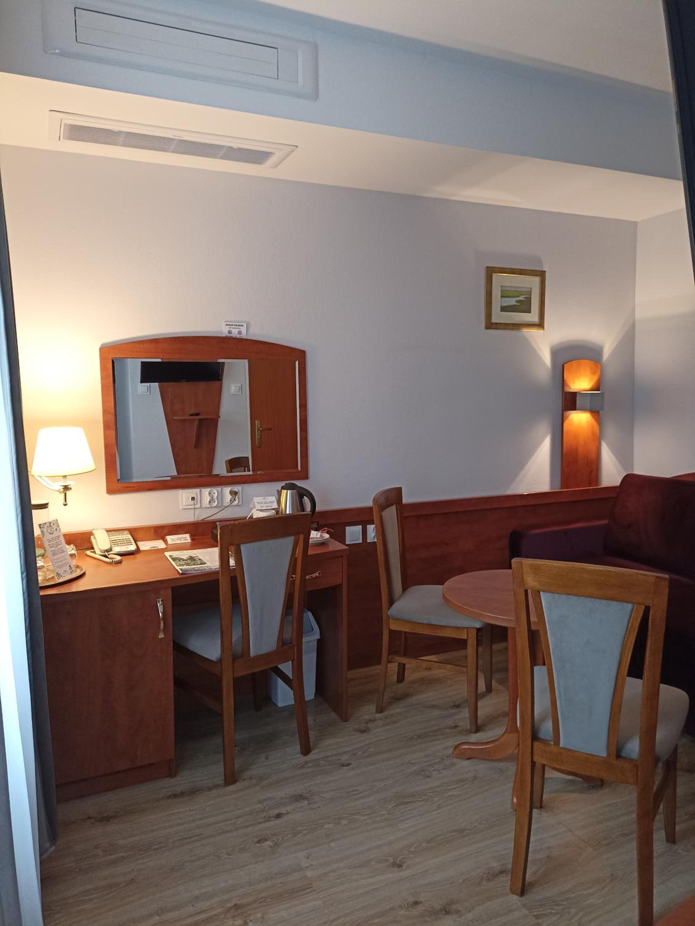Double or Twin Room with Garden View photo 3