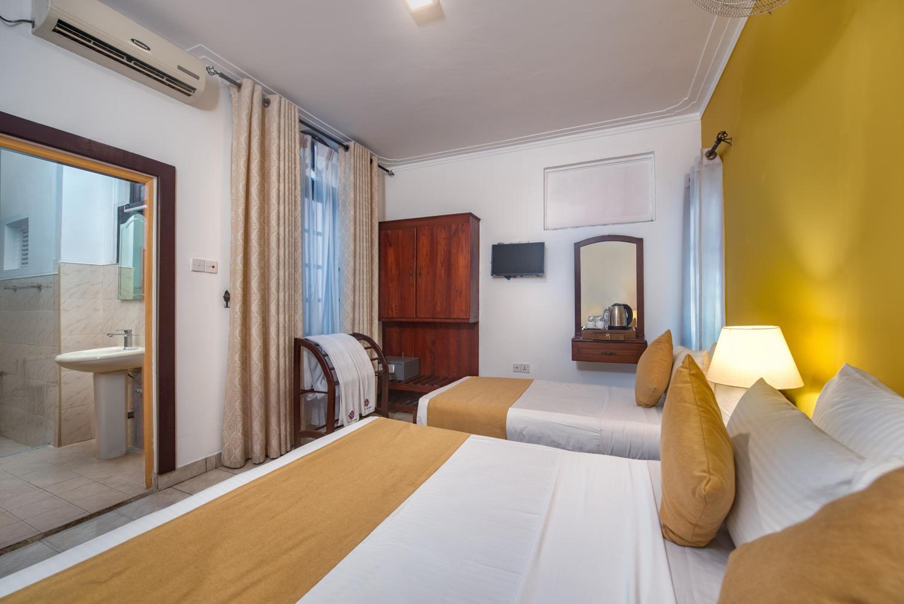Standard Triple Room - Photo 10