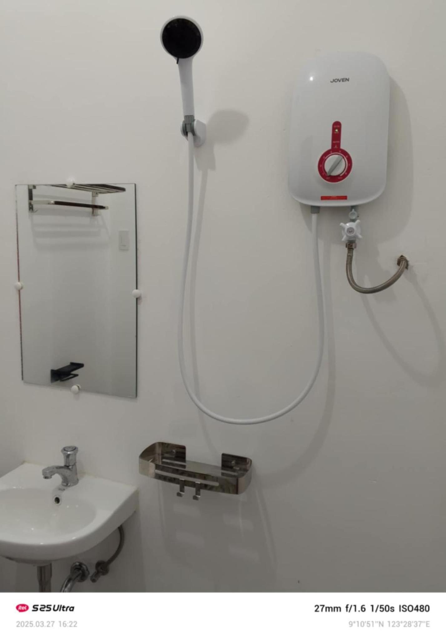 Deluxe Double Room - Photo 10