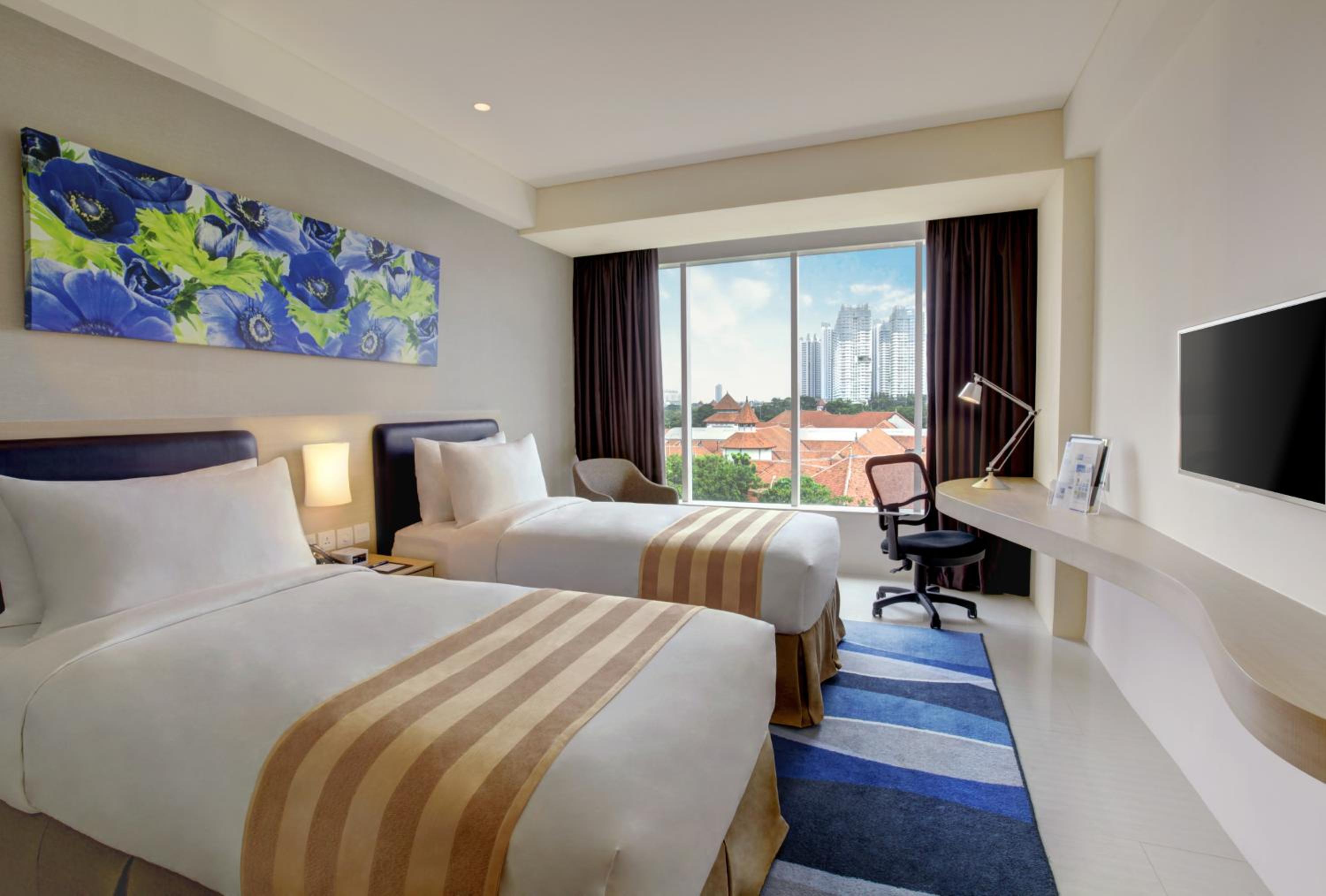 Standard Twin Room with Free Breakfast