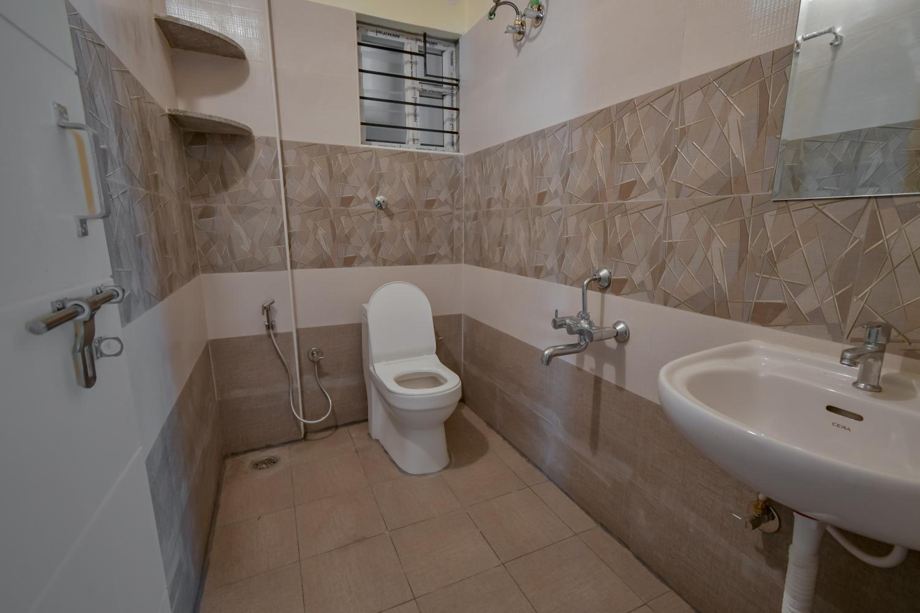 Two-Bedroom Deluxe Apartment with Balcony