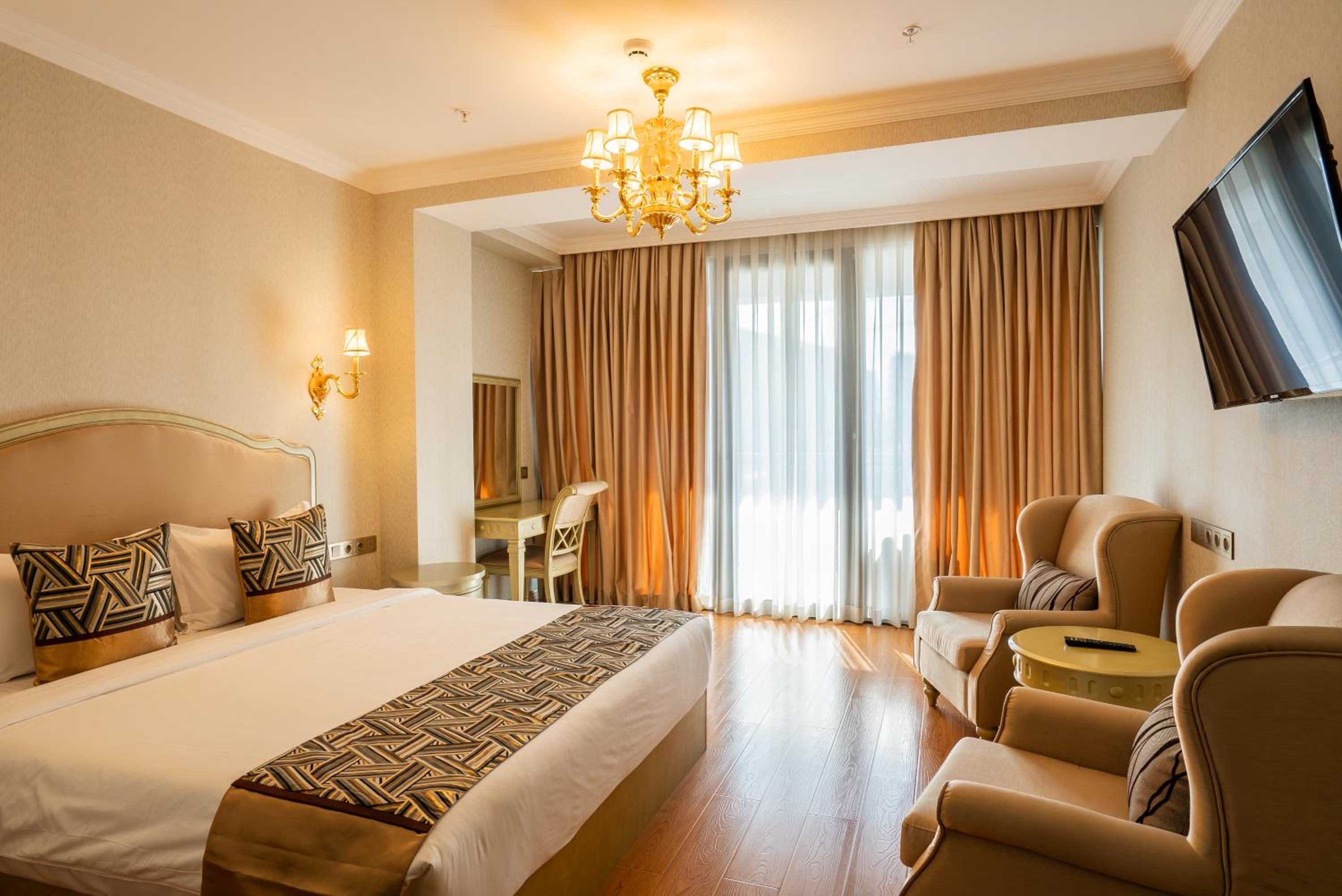 Double or Twin Room - Photo 3