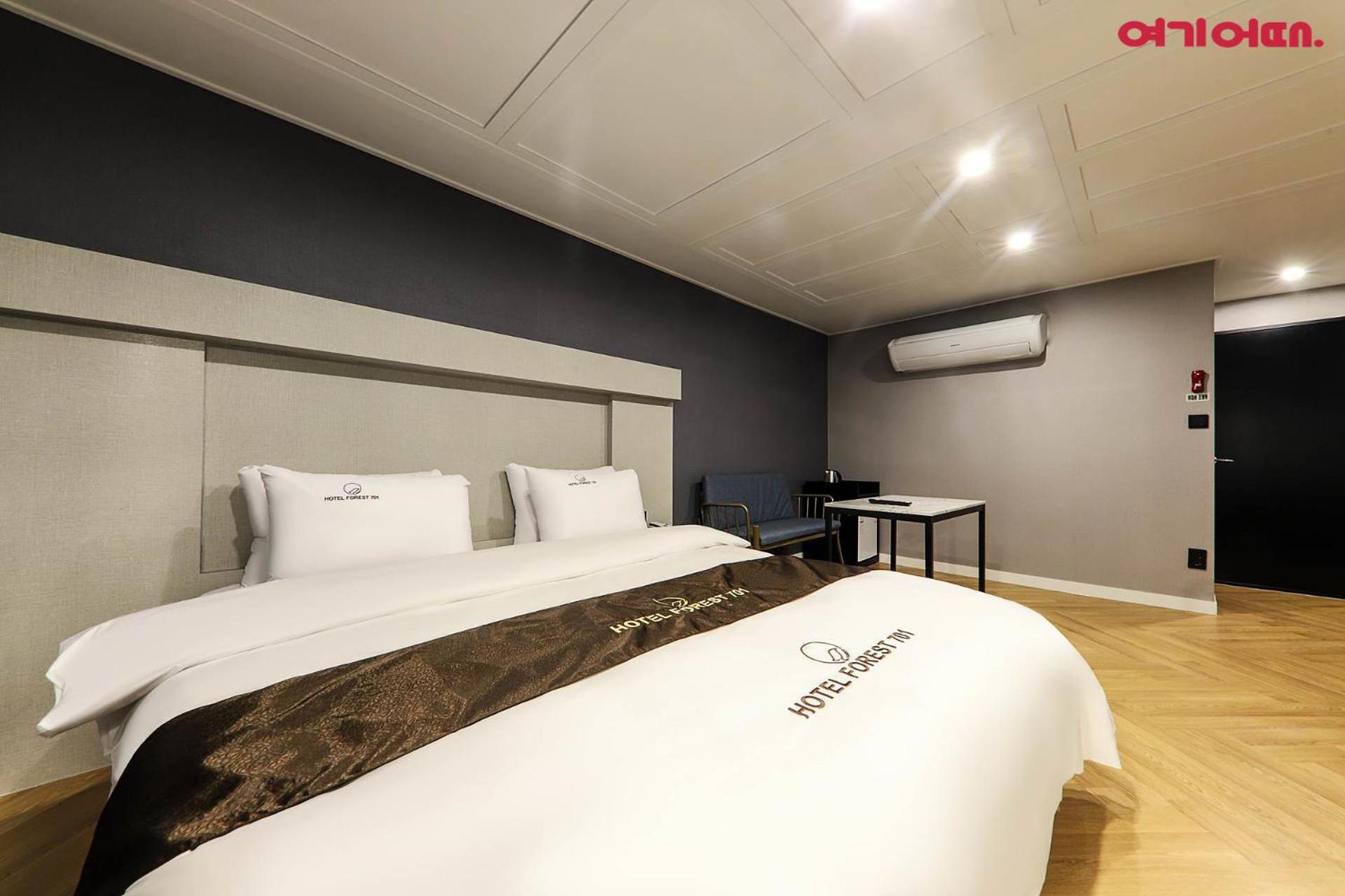 Deluxe Room - Photo 5