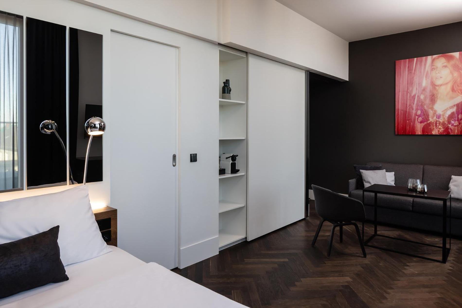 ROOMY - Photo 9