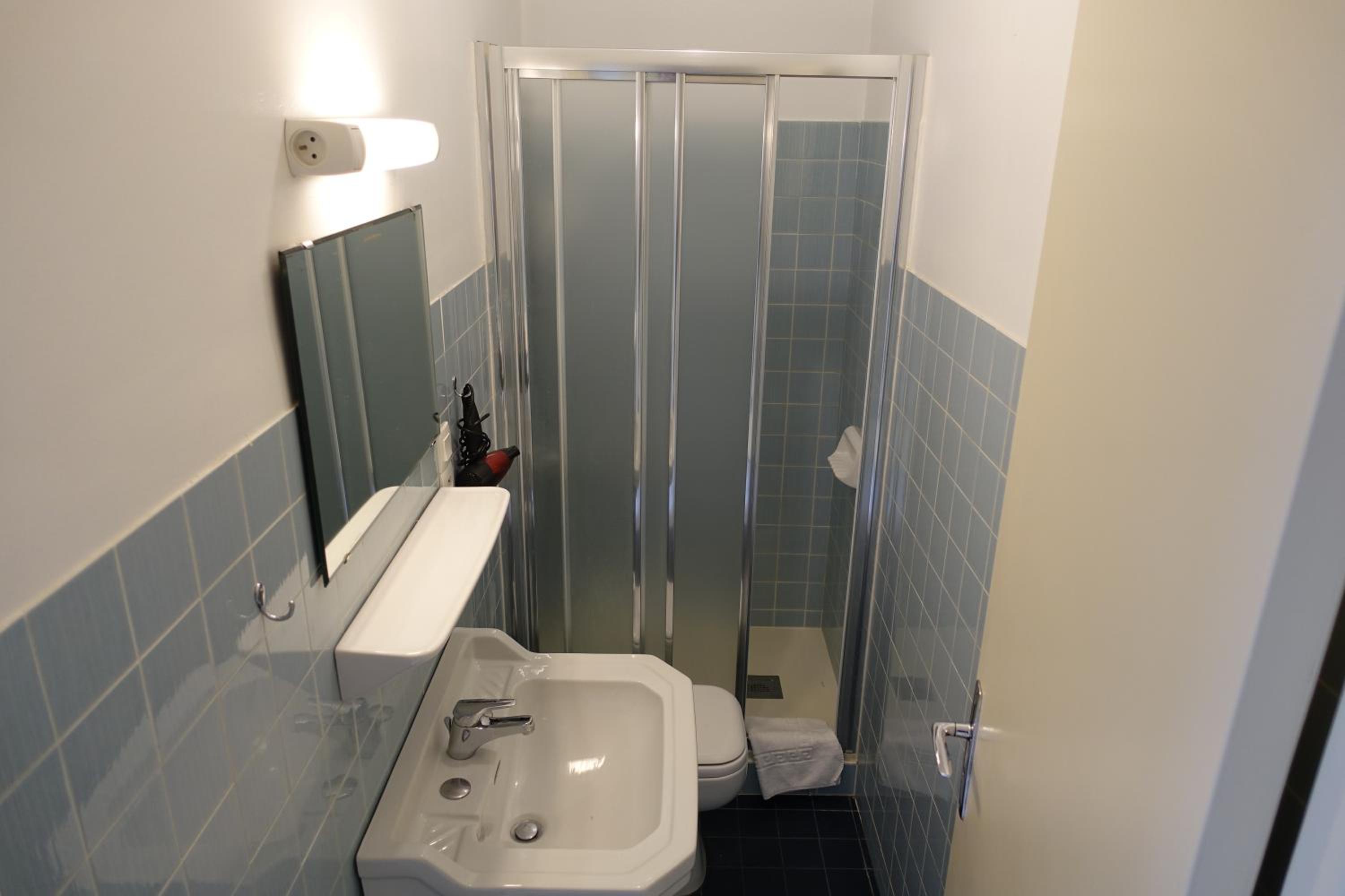 Two-Bedroom Apartment with Terrace photo 3