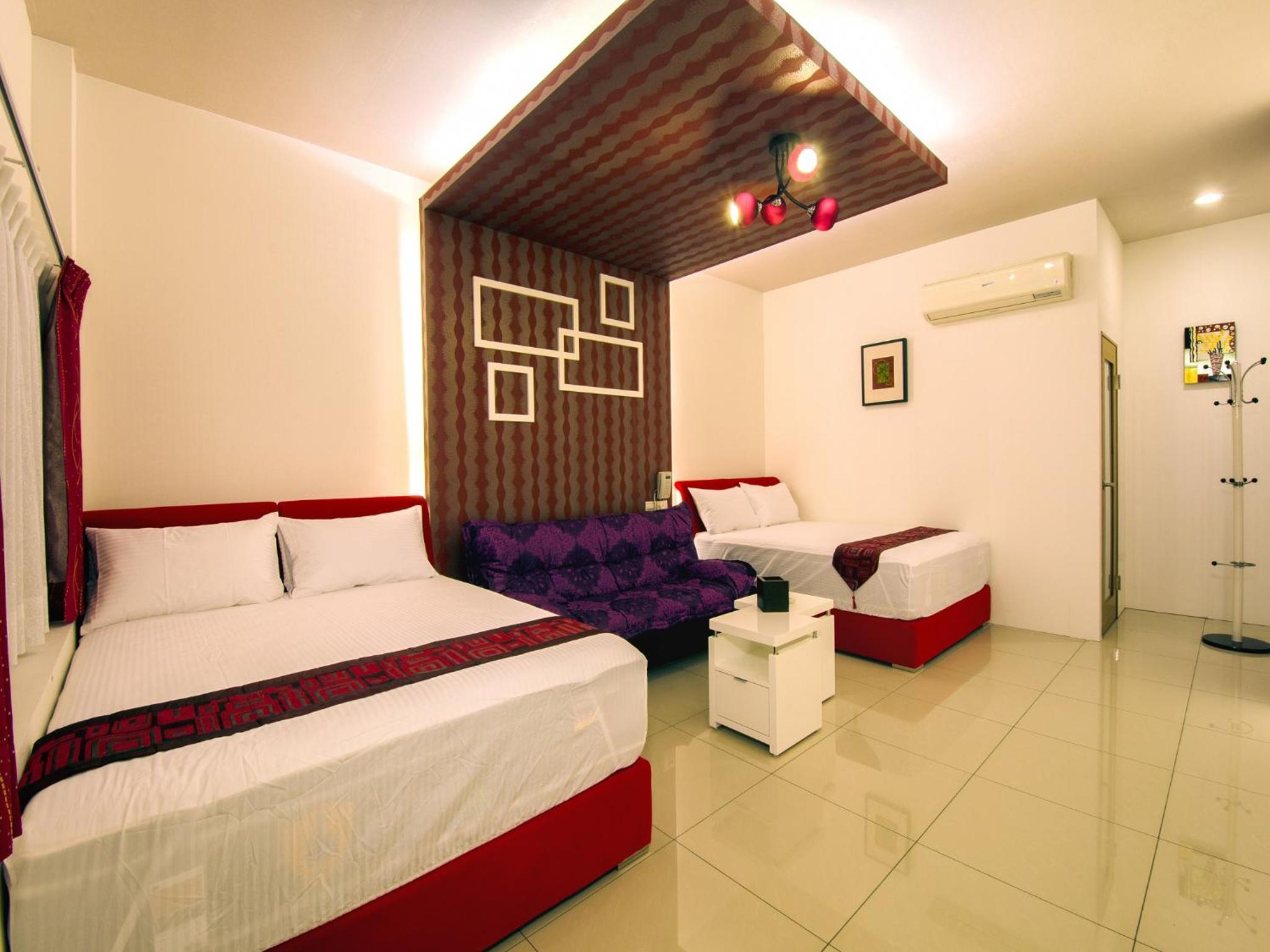 Large Double or Twin Room photo 1