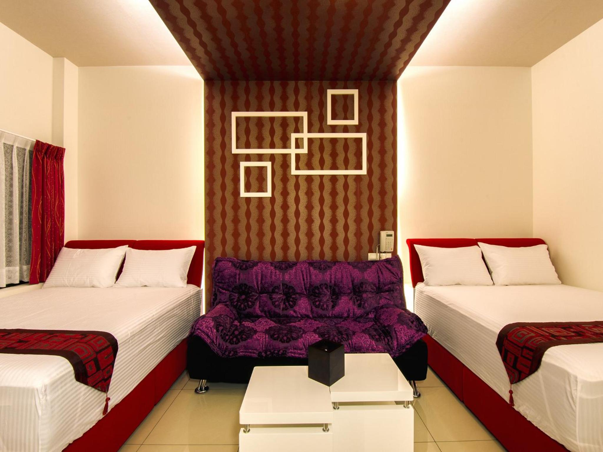Large Double or Twin Room photo 3
